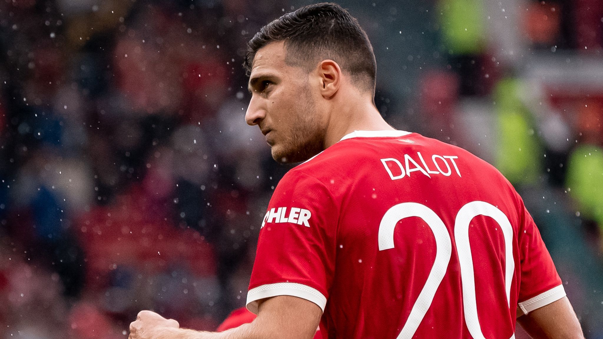 2048x1152 Diogo Dalot: Borussia Dortmund In Talks To Sign Manchester United Right Back