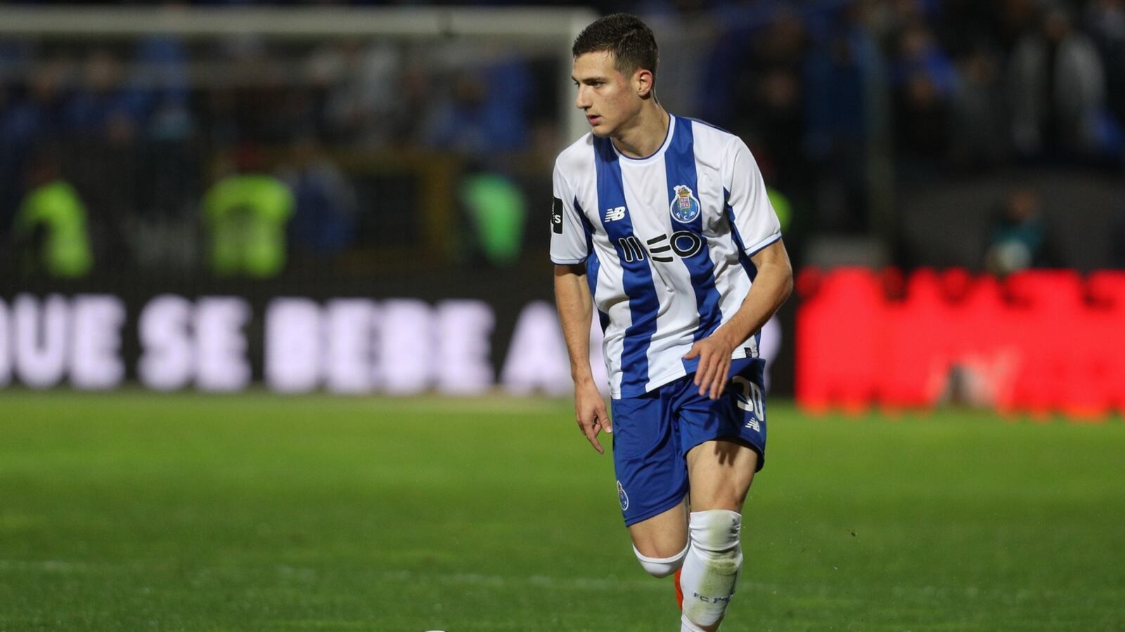 1600x900 Manchester United complete signing of Diogo Dalot