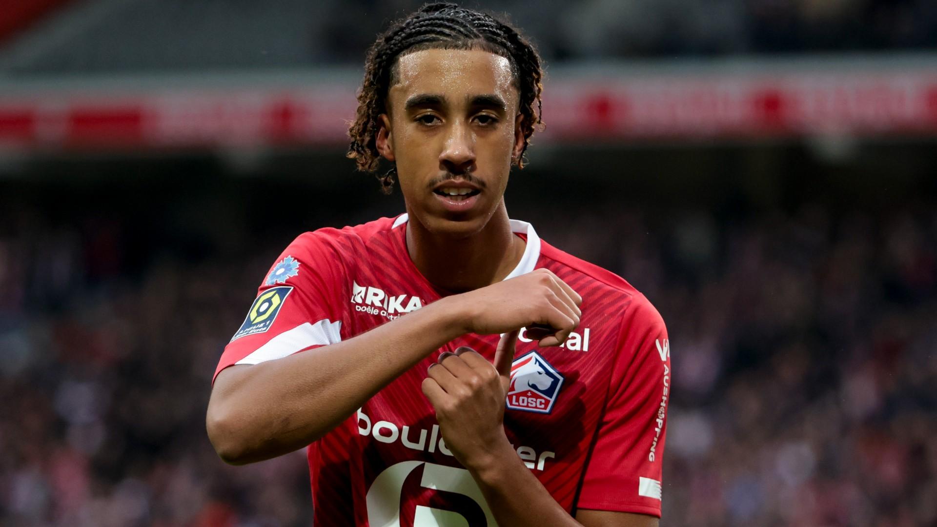 1920x1080 Who is Leny Yoro? Position, height, style of play of defender signed by Man United from Lille for €62 million
