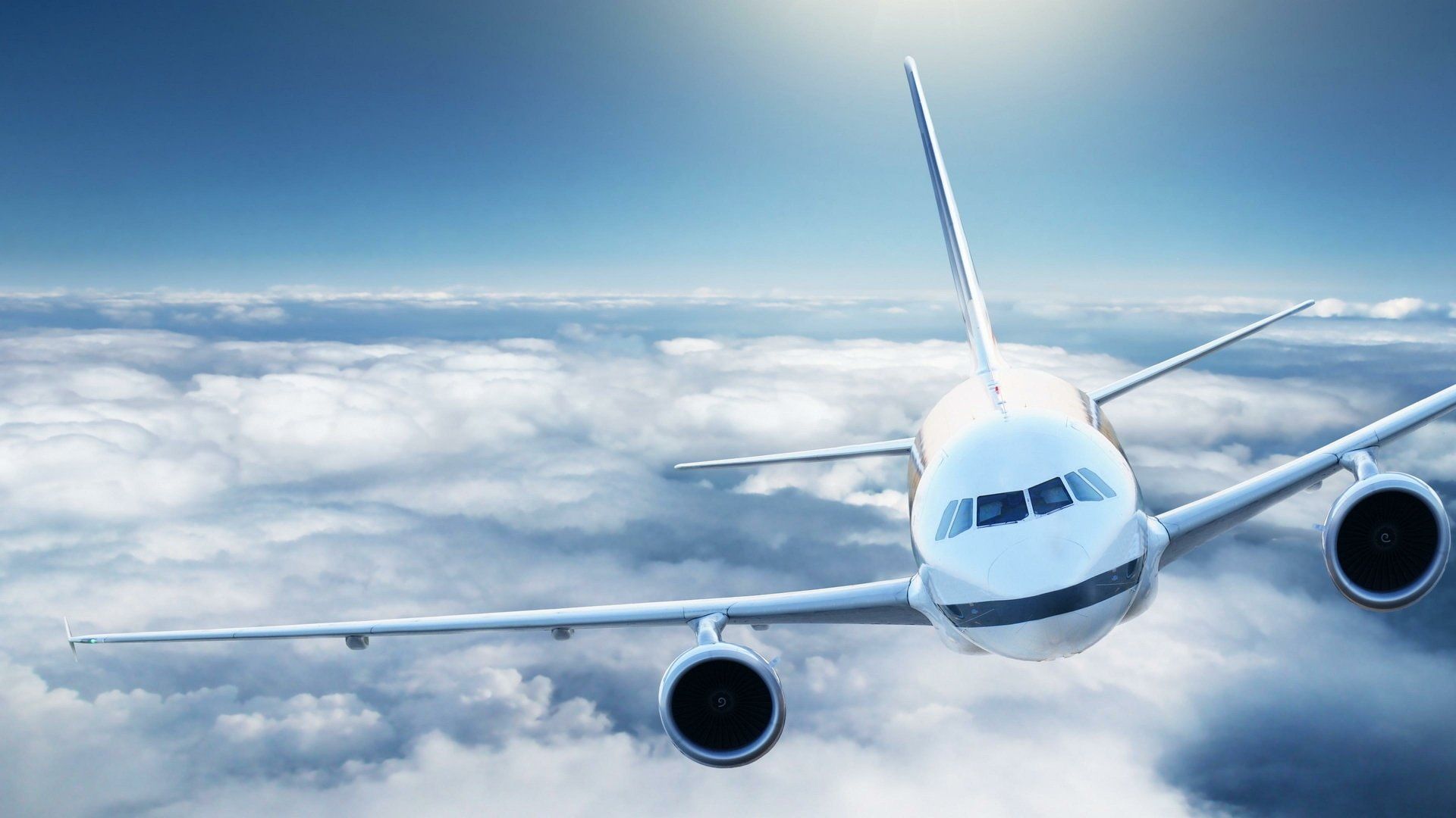 1920x1080 4K Ultra HD Aircraft in Flight: Majestic Vehicle Above the Cloudsx2160
