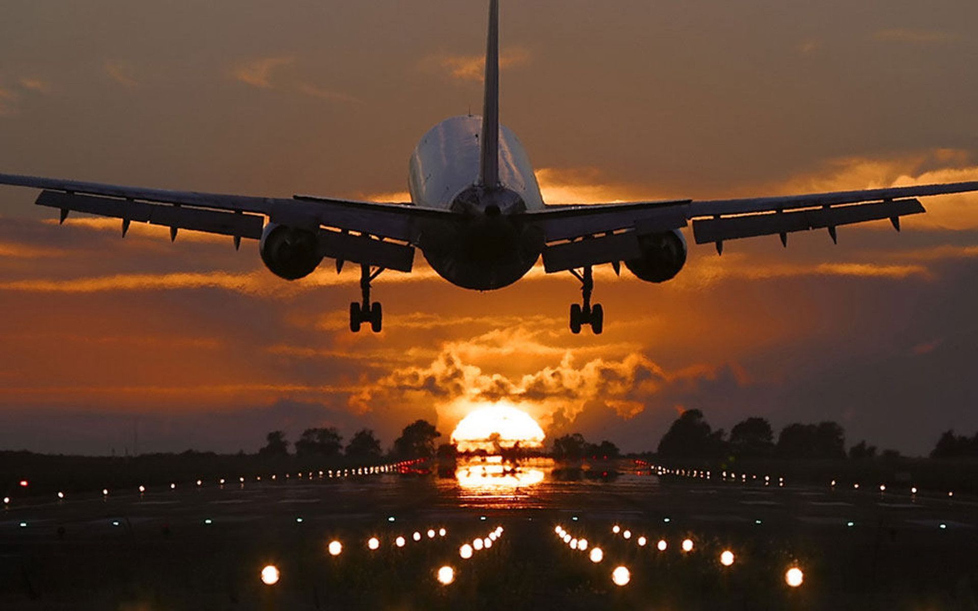 1920x1200 Commercial Airplane 07753