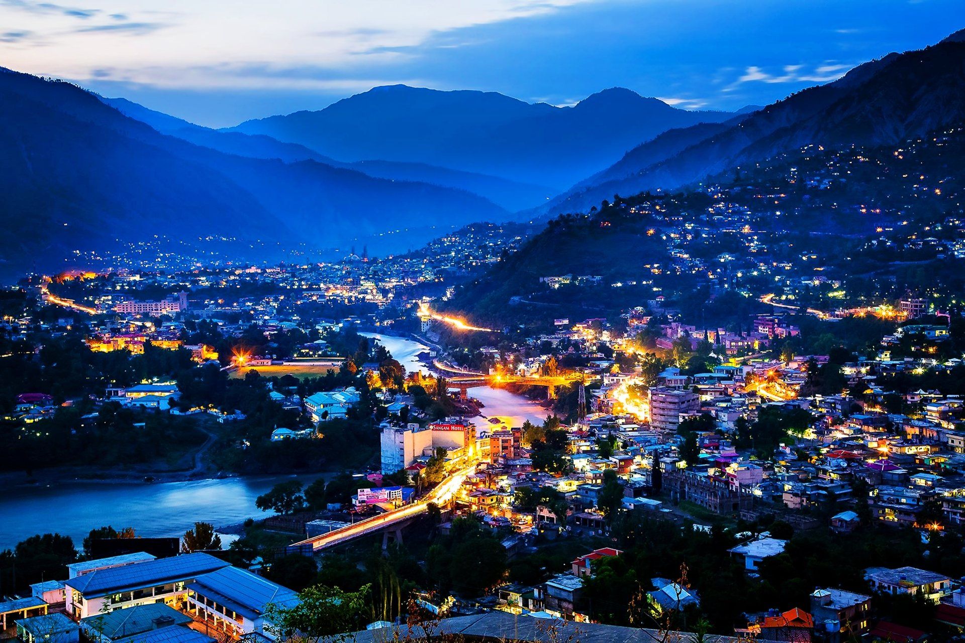 1920x1281 Kashmir Nights: Serene River and Mountain Glow in Pakistan's 4K Ultra HD Landscapex2561