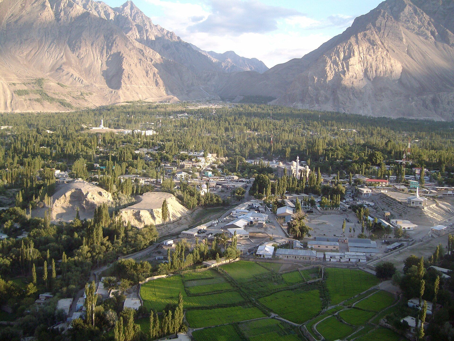 1920x1440 Skardu, Pakistan's Mountain Areas Quiet Explorersweb