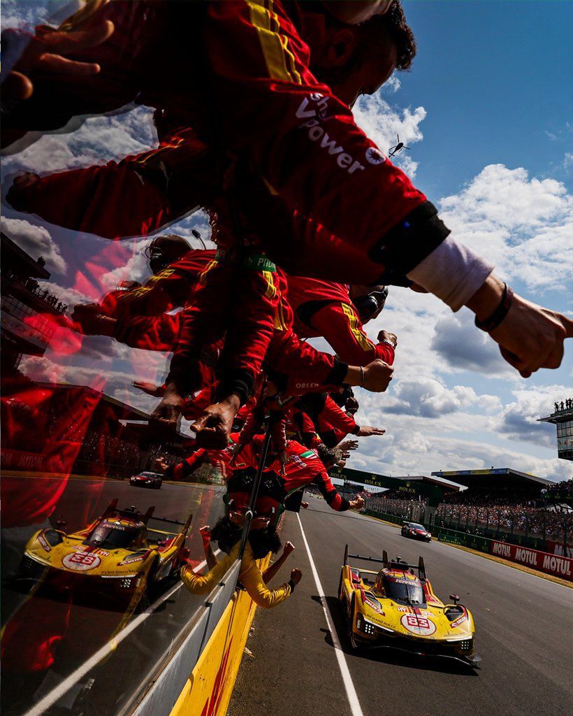 820x1024 Robert Kubica AF Corse Ferrari Hang it in the Louvre or make it your wallpaper