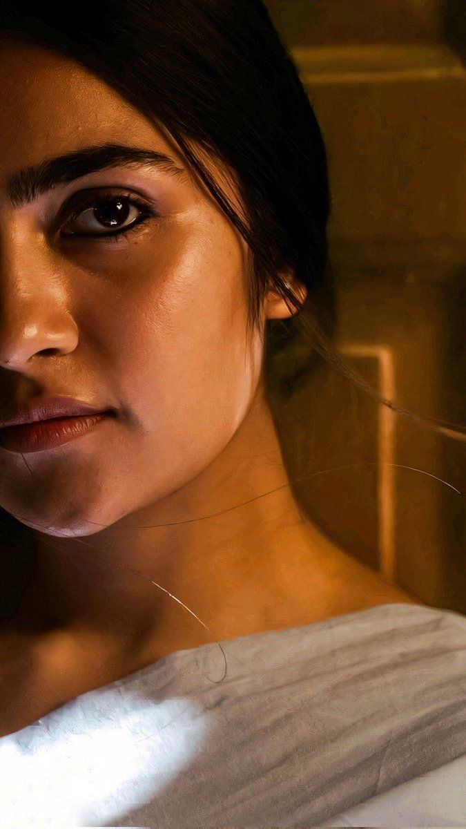 675x1200 Rukmini Vasanth in 4K Wallpaper !! #RukminiVasanth (2696 × 4792)