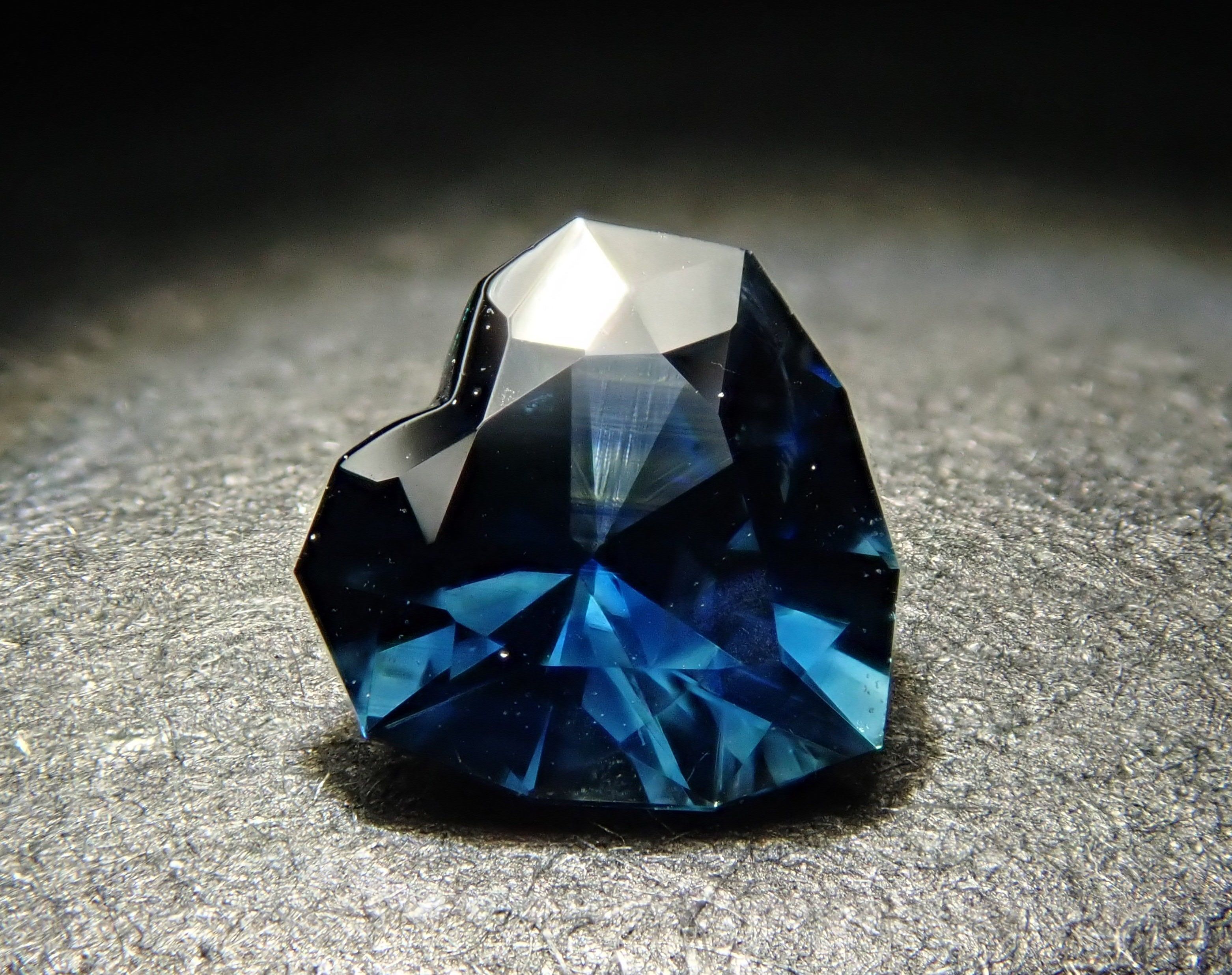 3124x2471 Blue sapphire 0.287ct loose