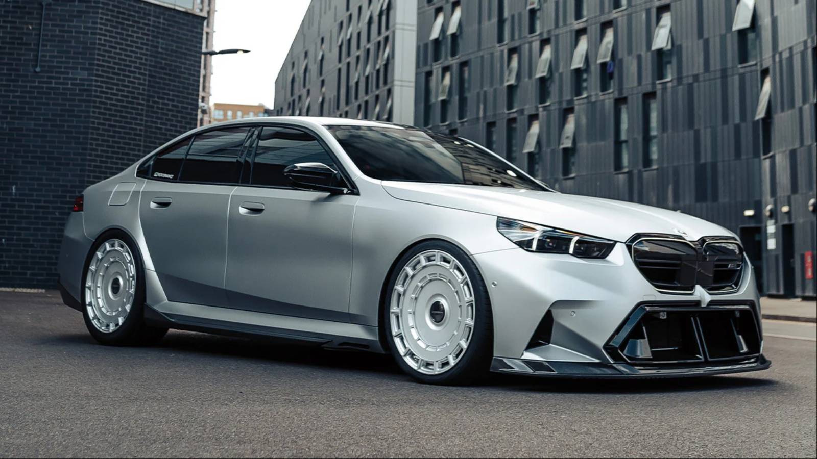 1600x900 Kim Kardashian's Influence Sparks Wild BMW G90 M5 Build