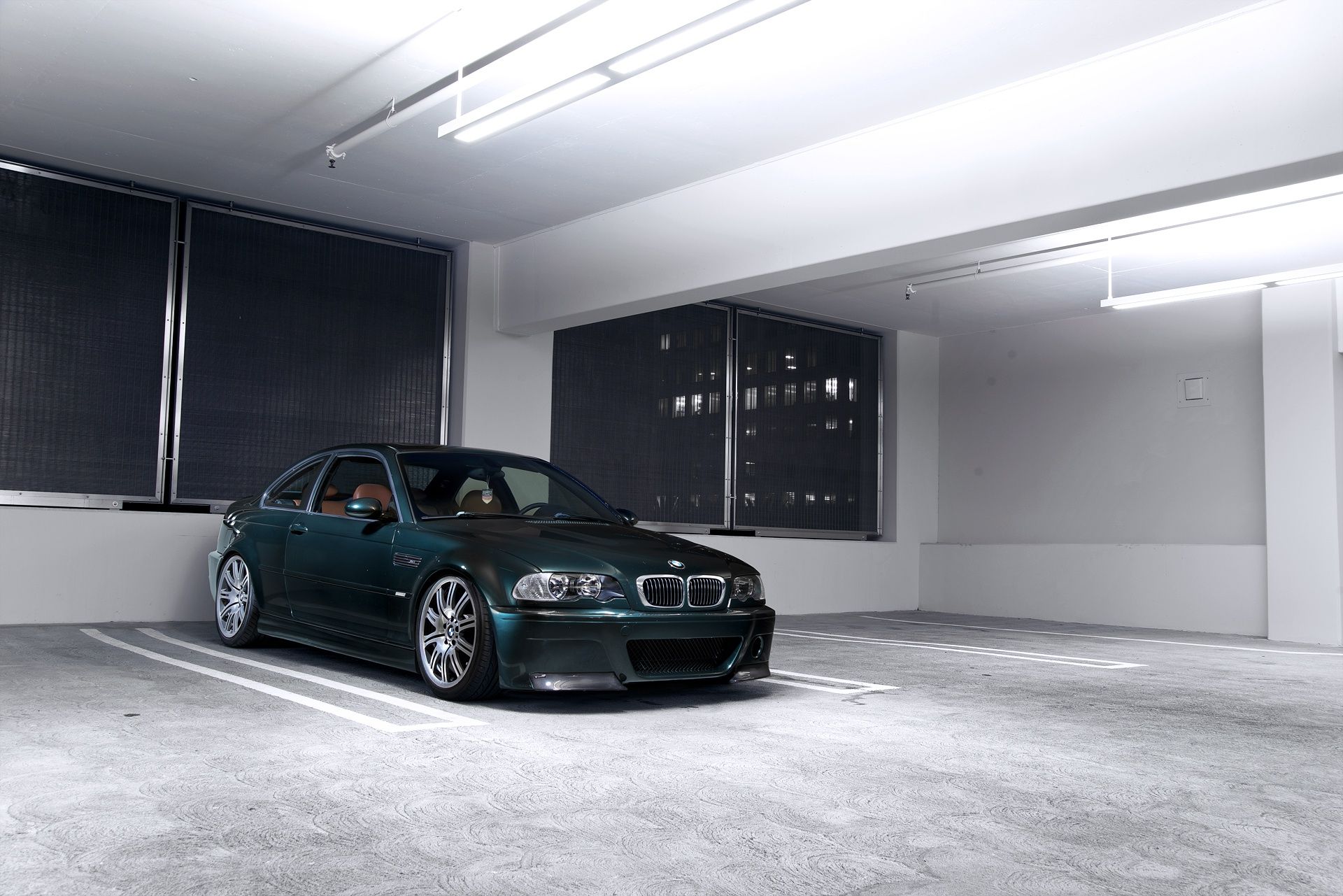 1920x1281 Wallpaper E dark green, parking, windows for mobile and desktop, section bmw, resolution 1920x1281