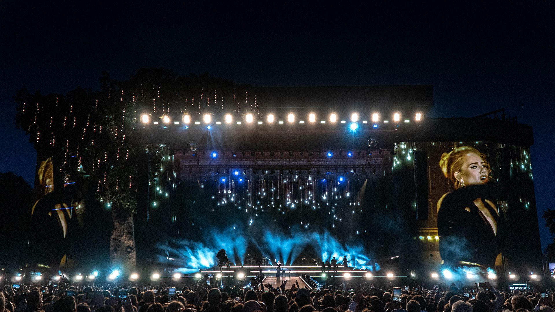 1920x1080 Adele in Hyde Park