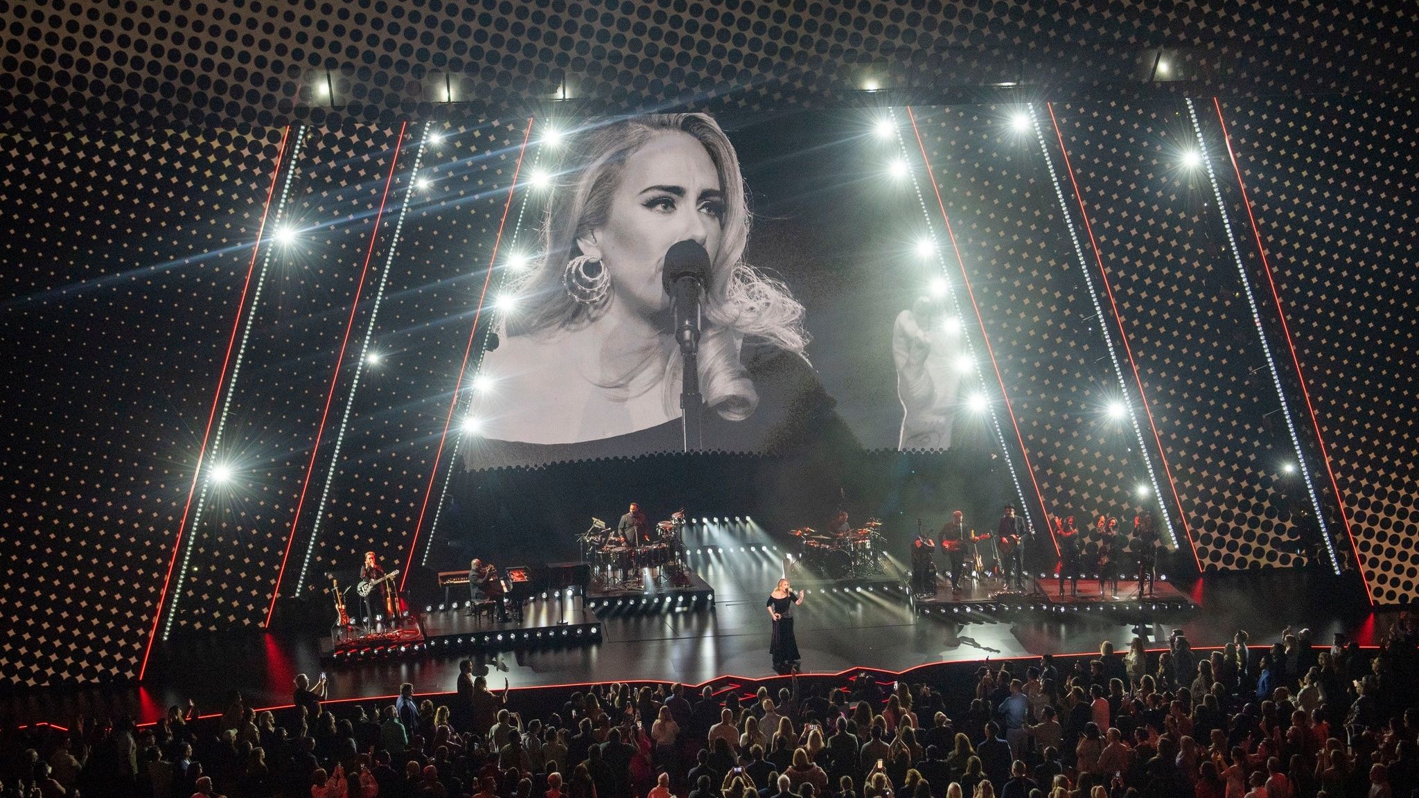 2048x1152 Creating Weekends with Adele