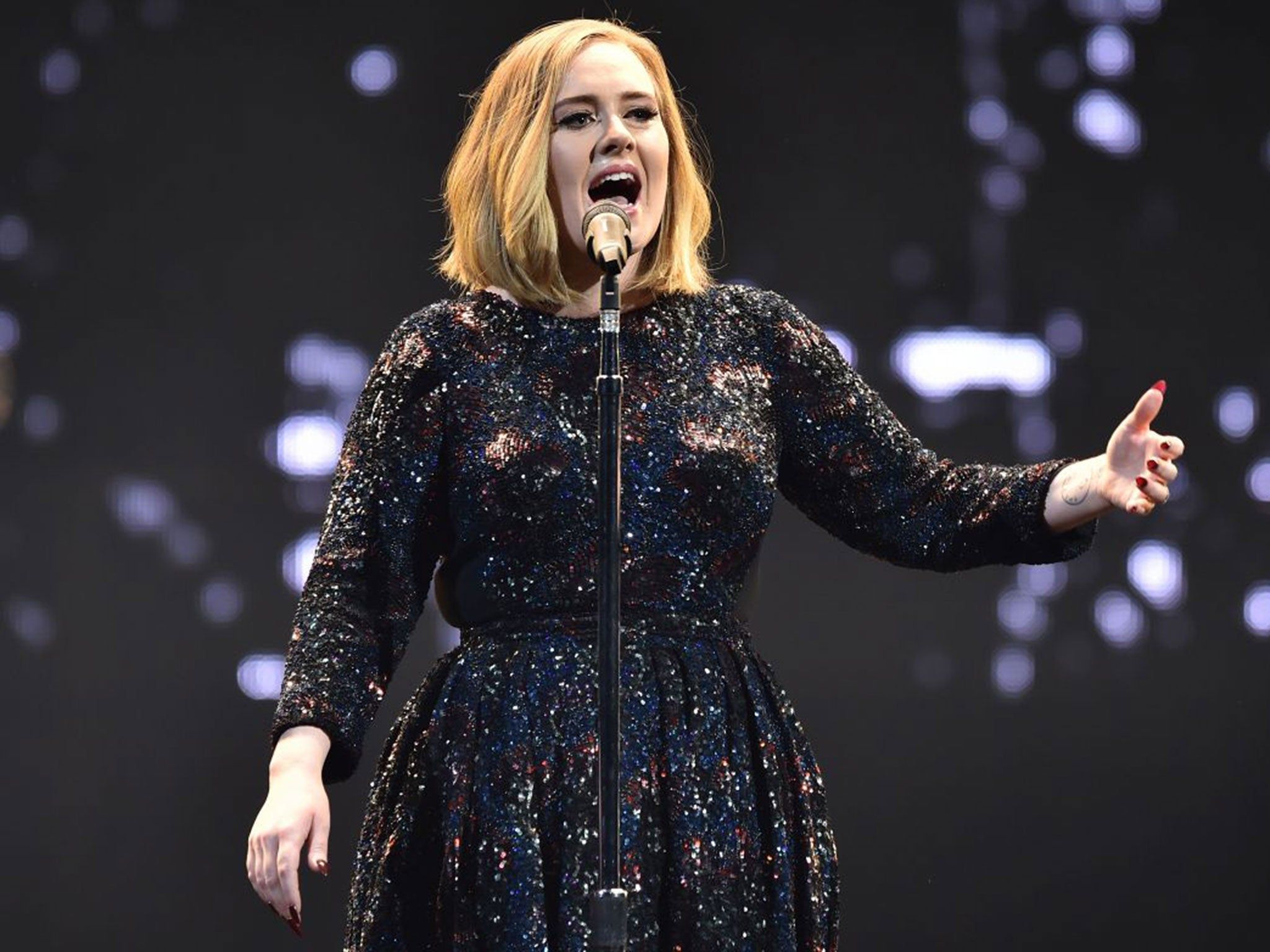 2048x1536 Adele, SSE Arena, Belfast, review: Grateful music industry's remaining Force is with British singer