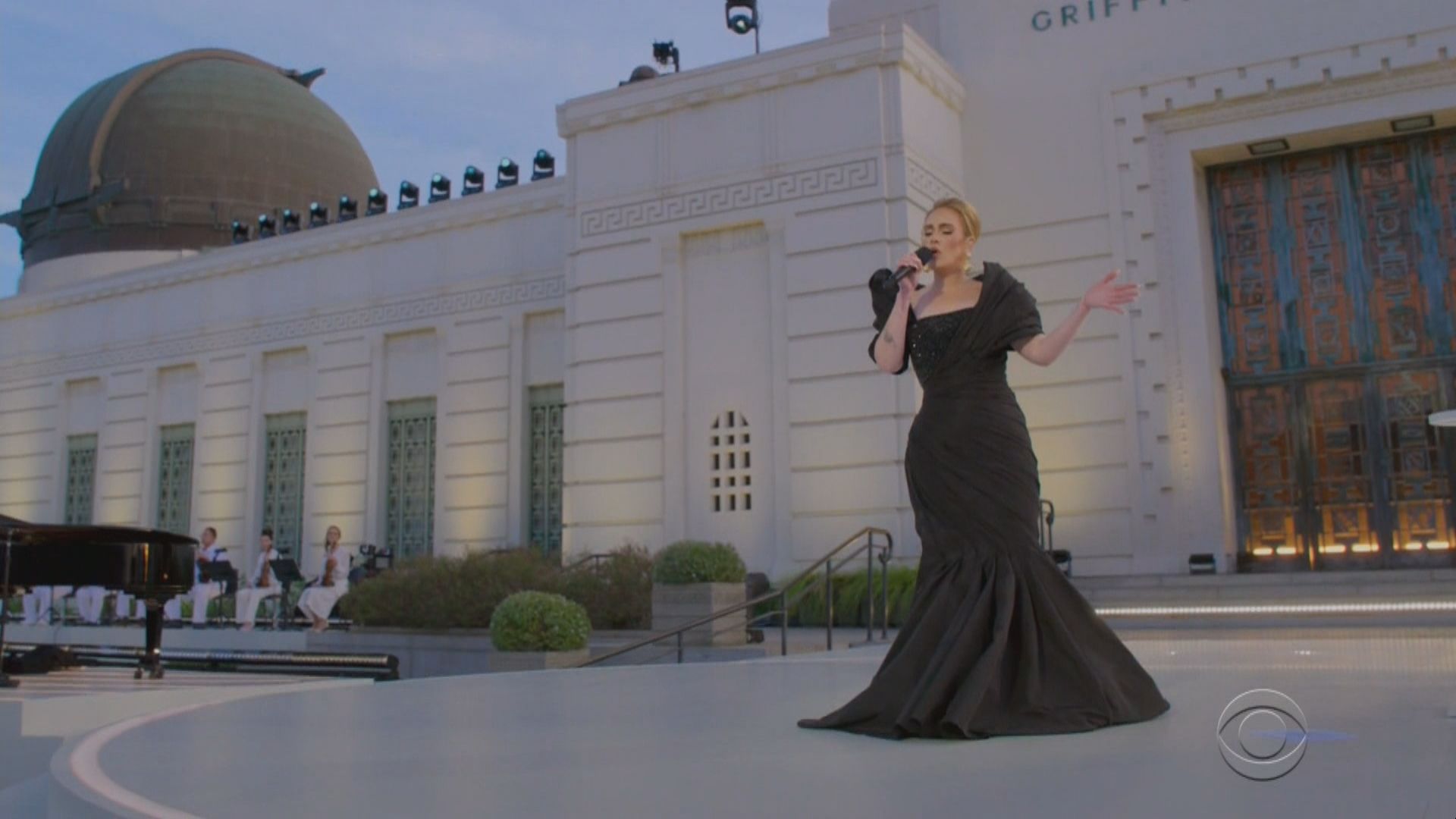 1920x1080 Adele's 'One Night Only' Concert Brings In Star Studded Audience