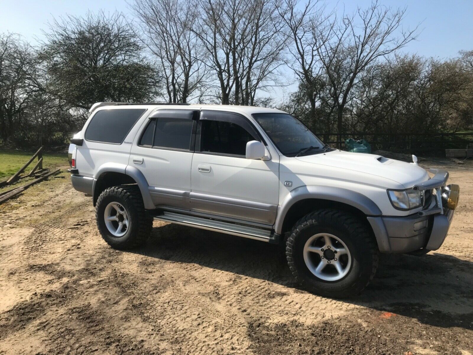 1600x1200 Toyota Hilux Surf SSR X Limited Edition 3.0 TD Intercooled KZN185 (1998) For £7995.0