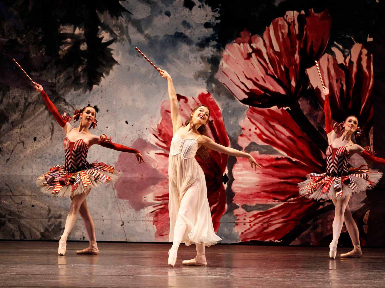 1600x1200 The Nutcracker. The Australian Ballet