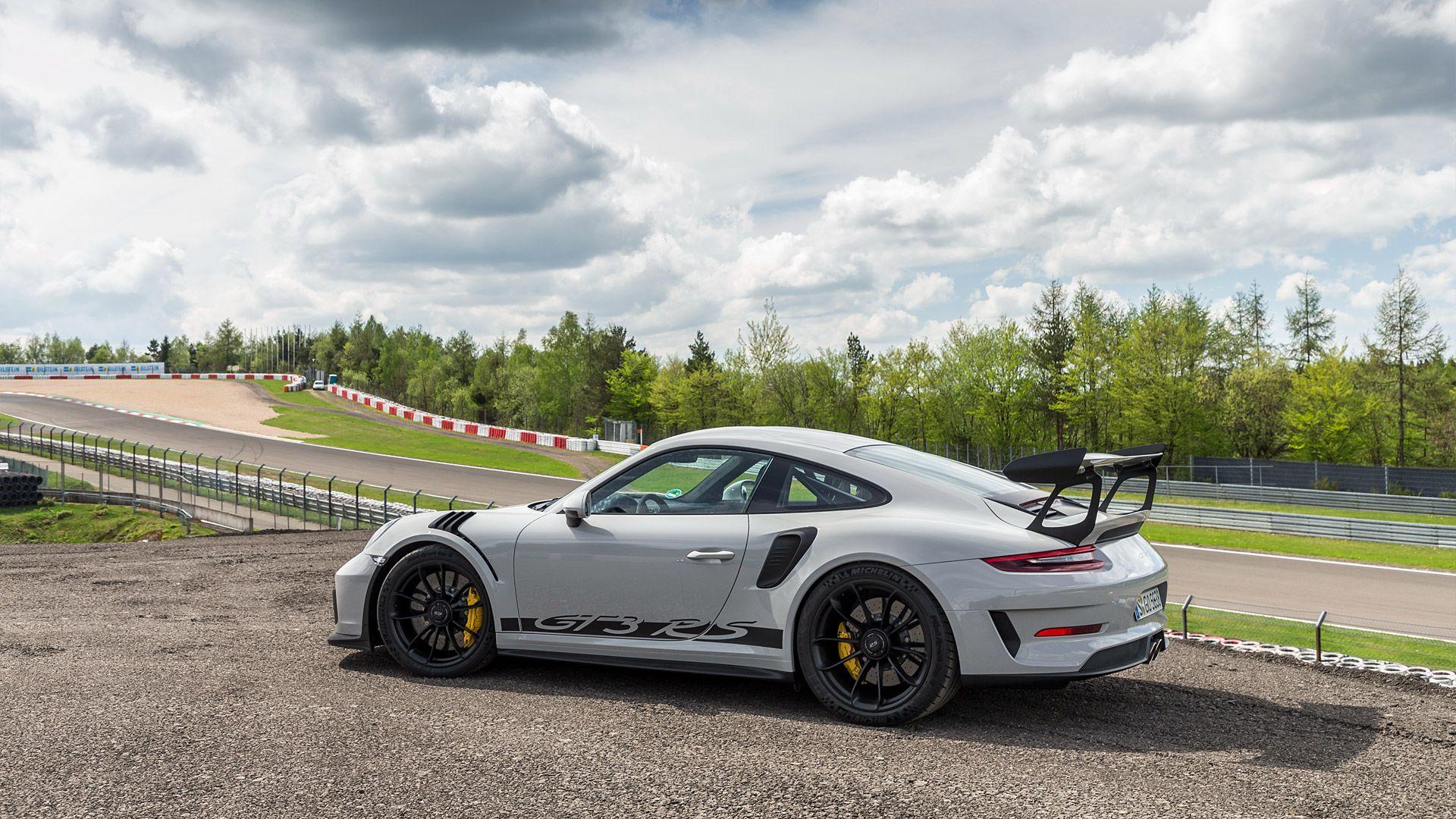 1920x1080 Porsche 911 GT3 RS Wallpaper
