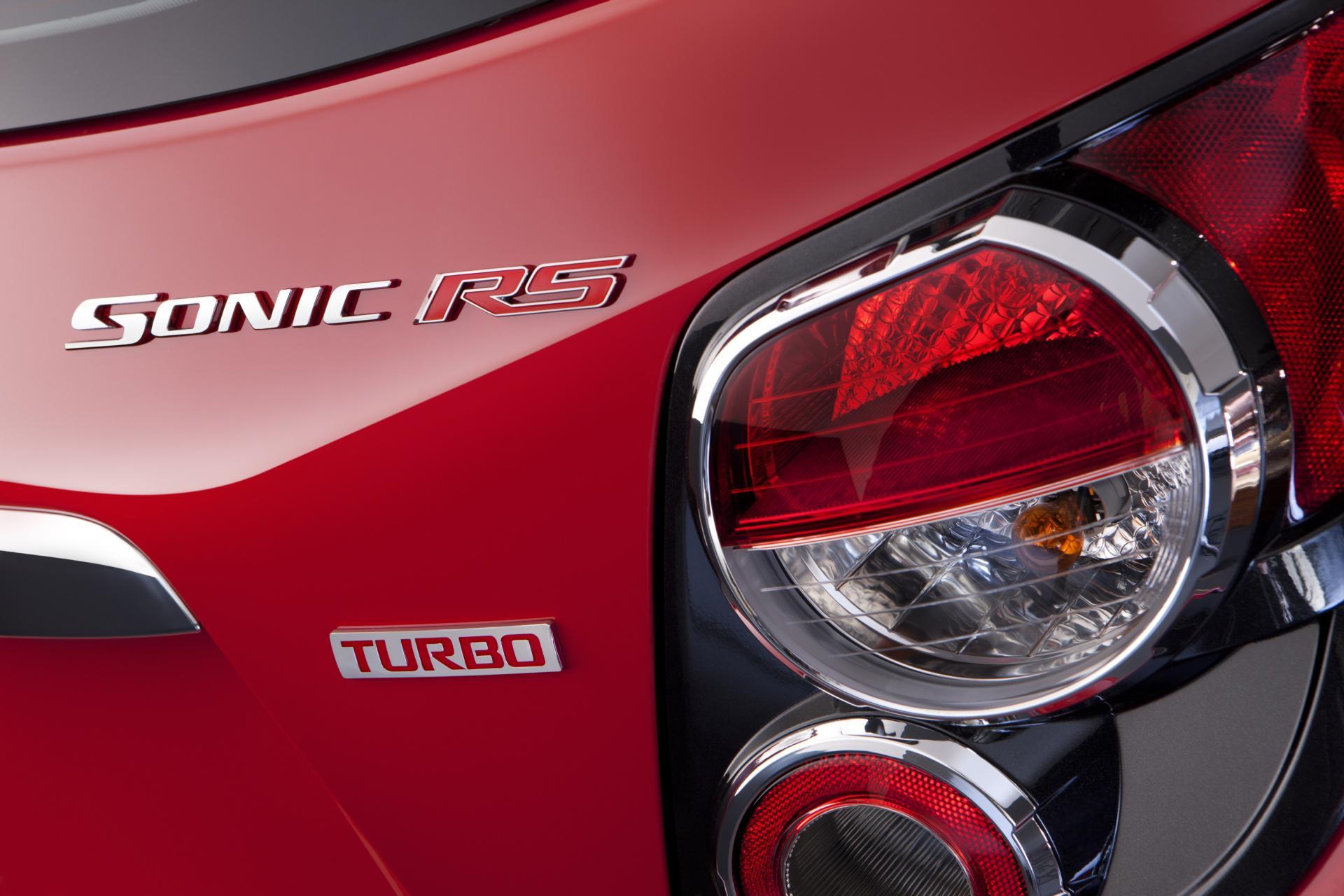 1920x1280 Chevrolet Sonic RS Wallpaper [HD]