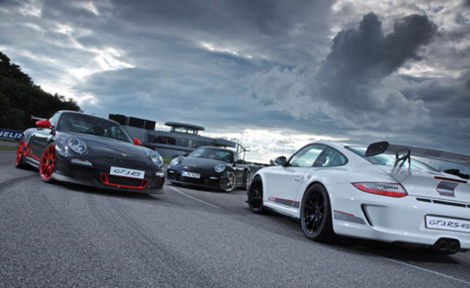 1540x944 Porsche 911 GT3 RS: an evolution. Wallpaper*