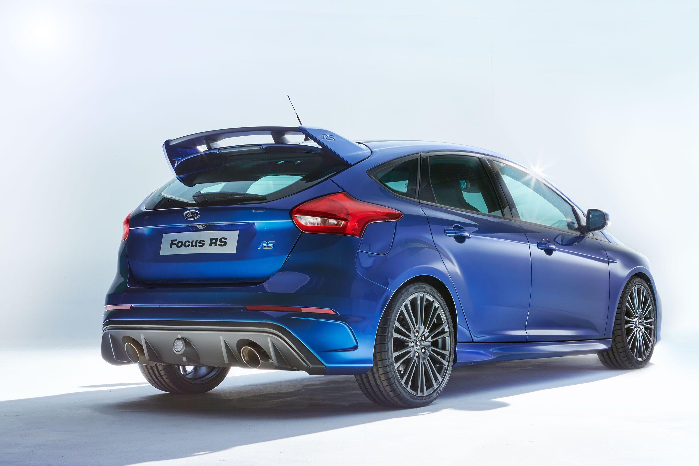 2400x1600 Yes, the 2016 Ford Focus RS Has a Drift Mode for All You Oversteer Junkies and Amateur Drifters