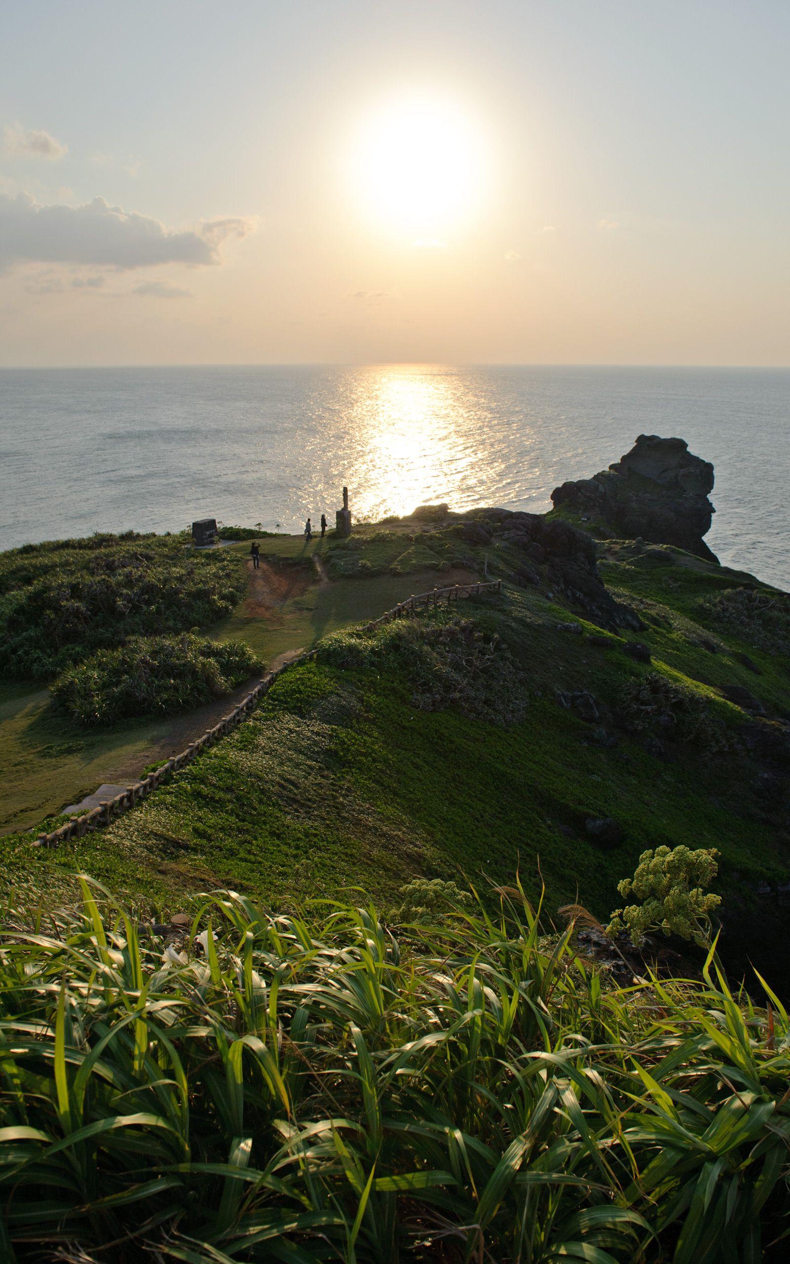 1600x2560 Jeffrey Friedl's Blog Ishigaki: Sunset from the Oganzaki Lighthouse