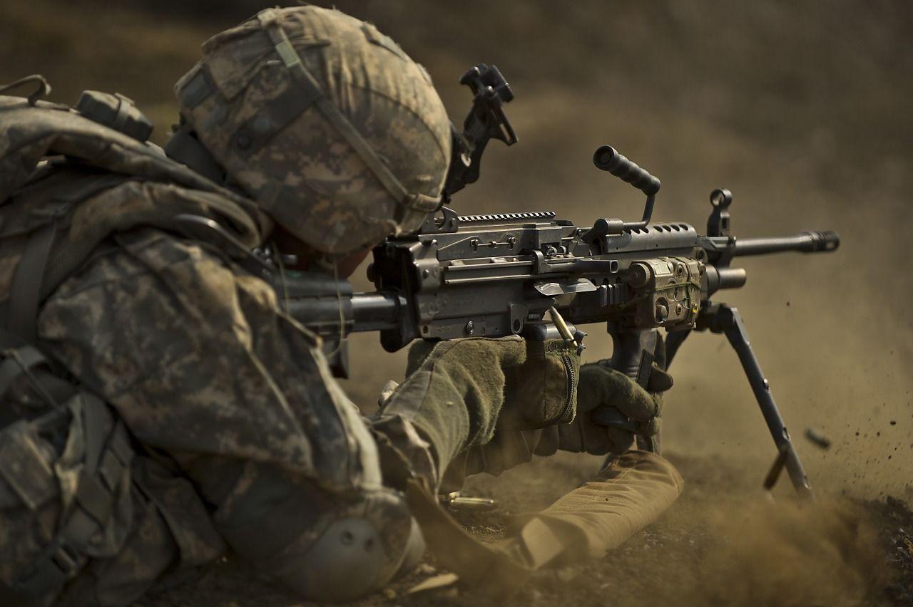 1280x852 M249 / FN Minimi / Mark 46 Mod 0. Quân đội.  Lính quân đội