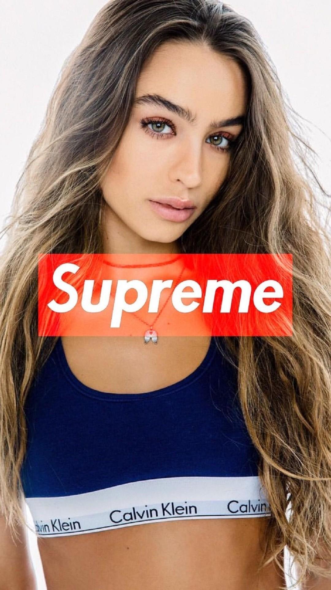 Supreme Girl Wallpapers Top Free Supreme Girl Backgrounds Wallpaperaccess