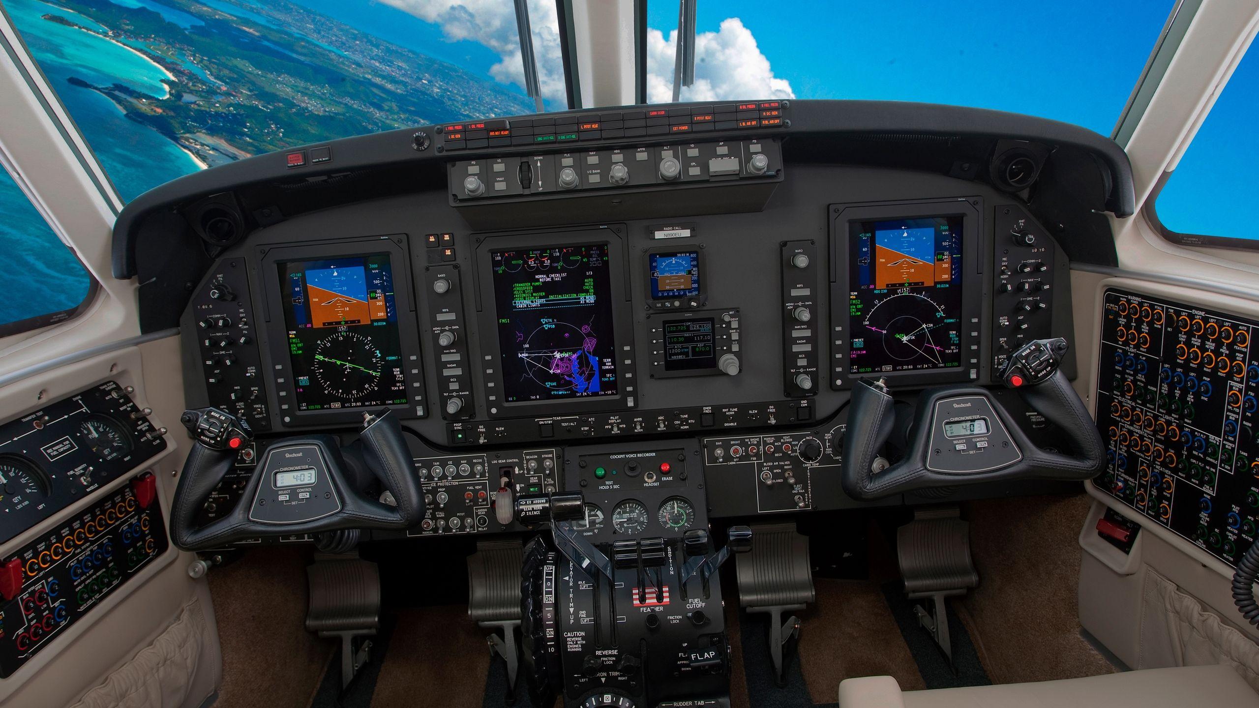 2560x1440 Wallpaper Heaven: Beechcraft King Air C90 GTx Cockpit [2560x1440]