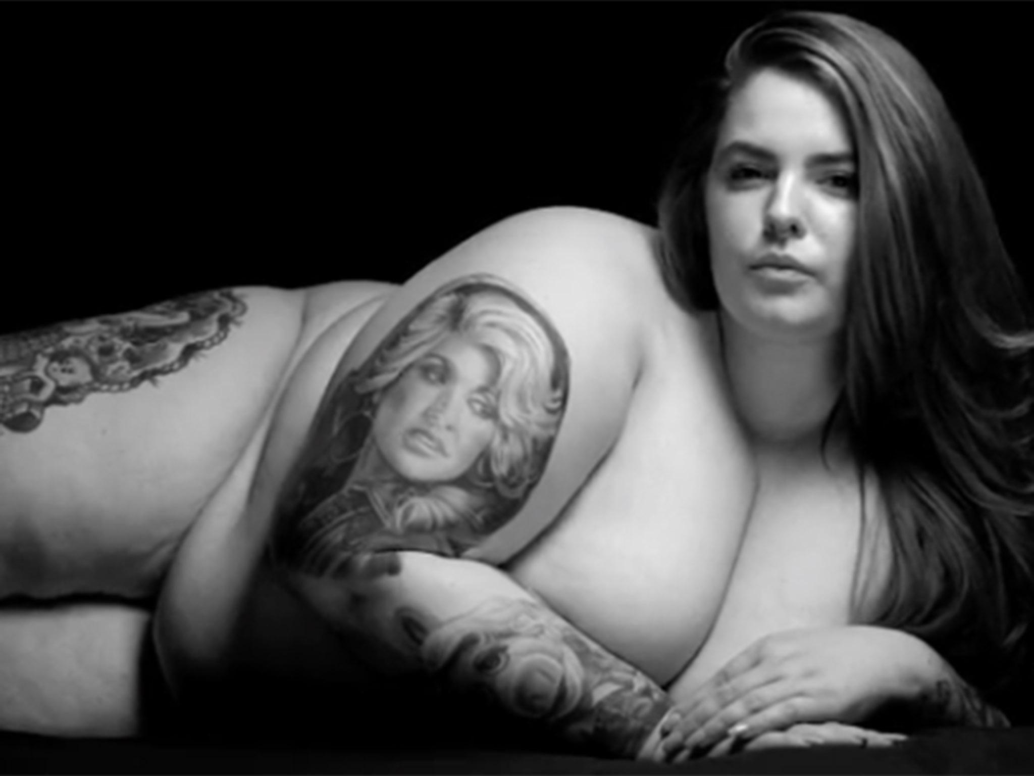 2048x1536 Tess Holliday Poses Nude And Make Up Free In A Bid To 'destroy