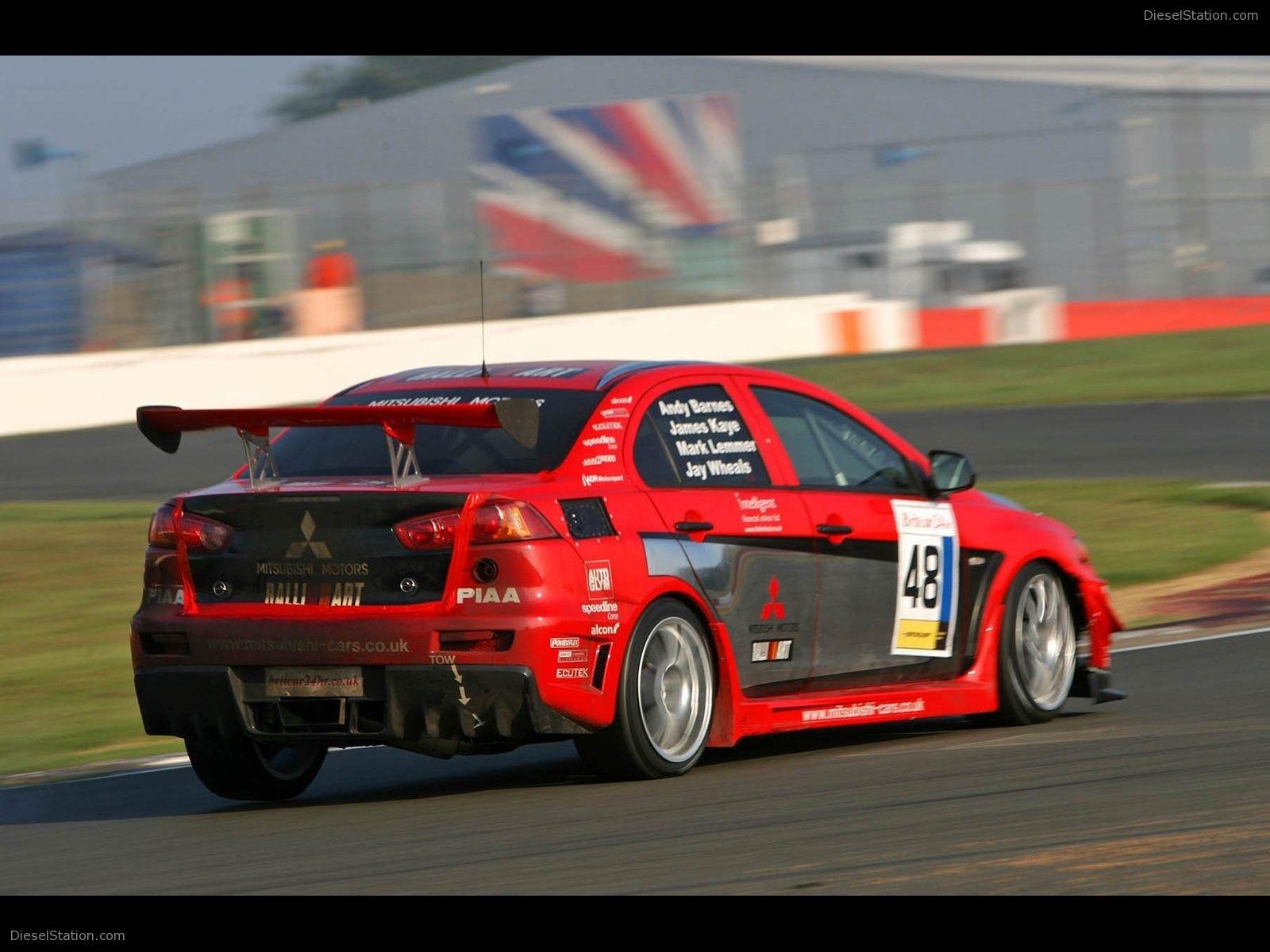 1600x1200 Mitsubishi EVO X Race Car Debut Exotic Car Picture of 20