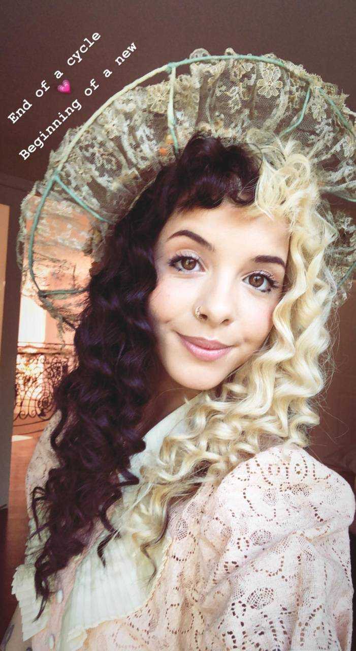 701x1280 iPhone Melanie Martinez Wallpaper Free HD Wallpaper