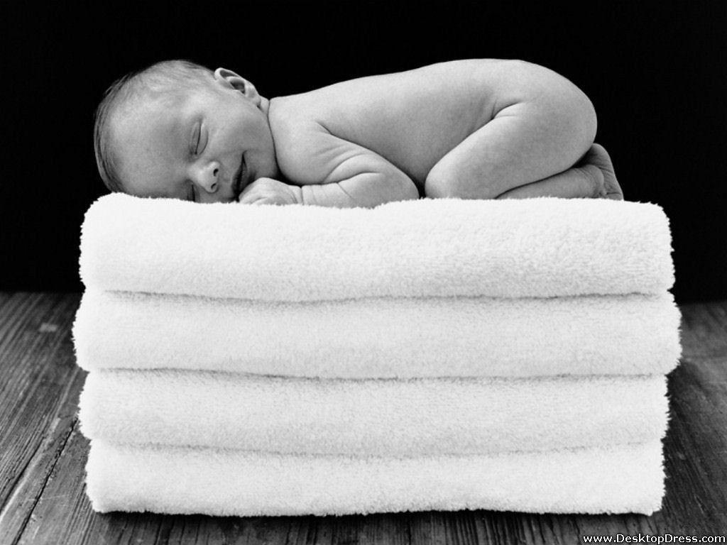 1024x768 Towel Wallpaper