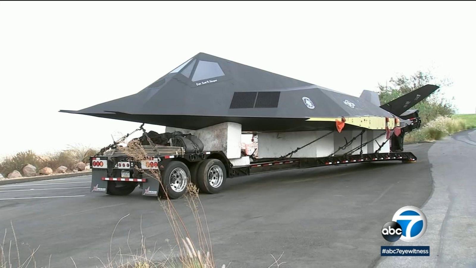 1600x900 F 117 Nighthawk Stealth Fighter Arrives For Display At Ronald Reagan Presidential Library Los Angeles