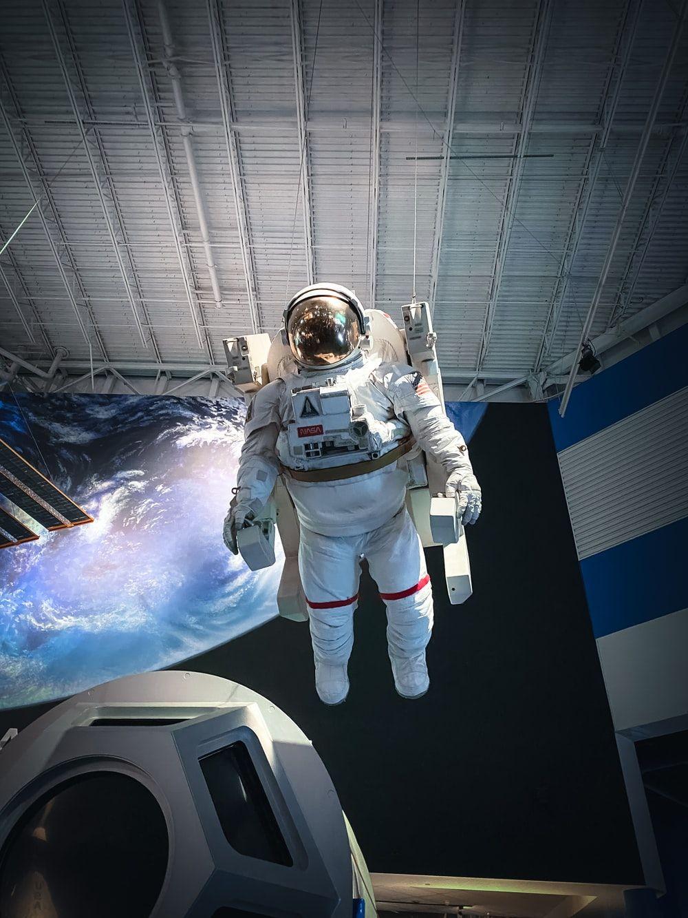 1000x1333 Astronaut Picture. Download Free Image
