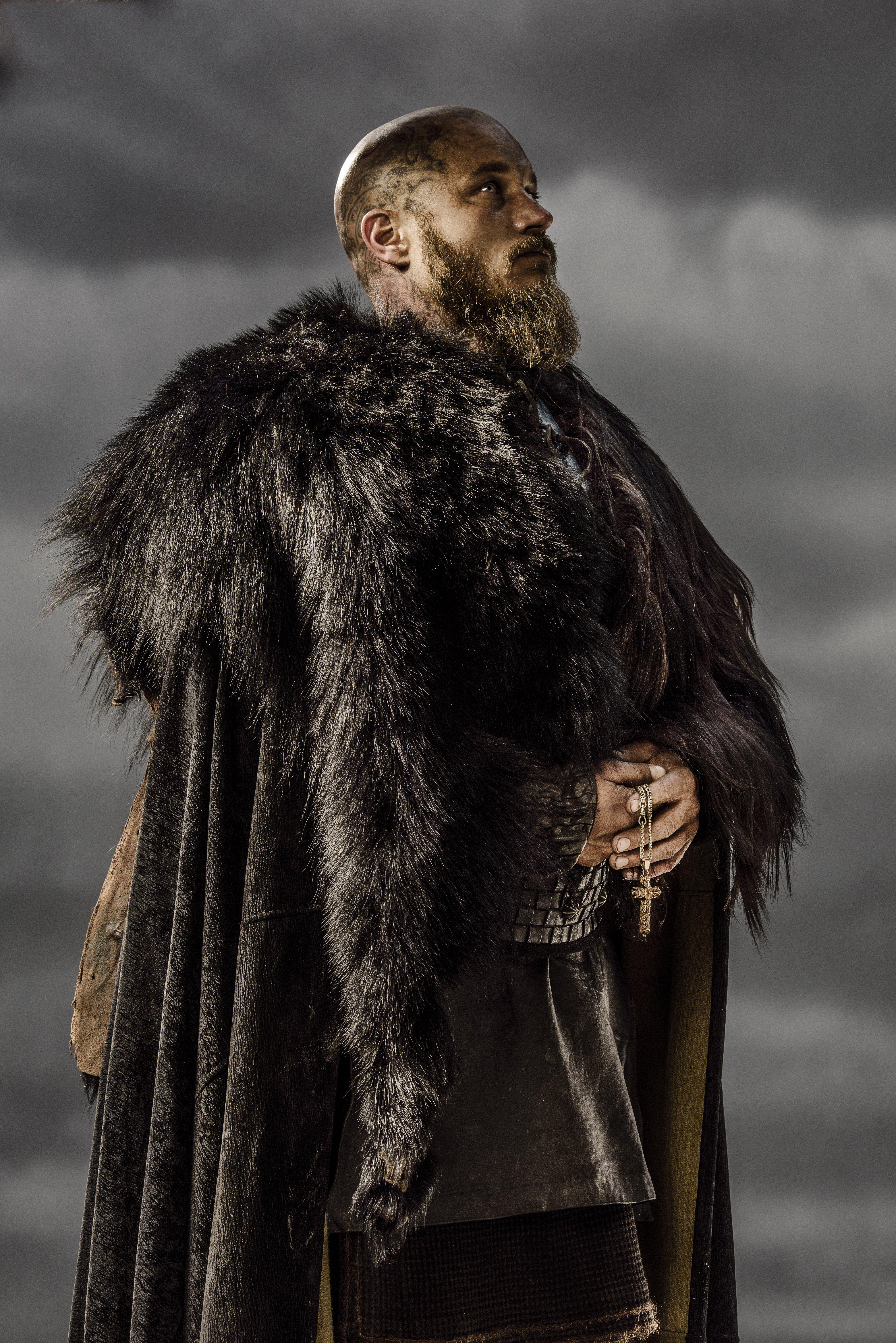 4912x7360 Vikings Ragnar Lothbrok Season 3 Official Picture (TV Series) Photo