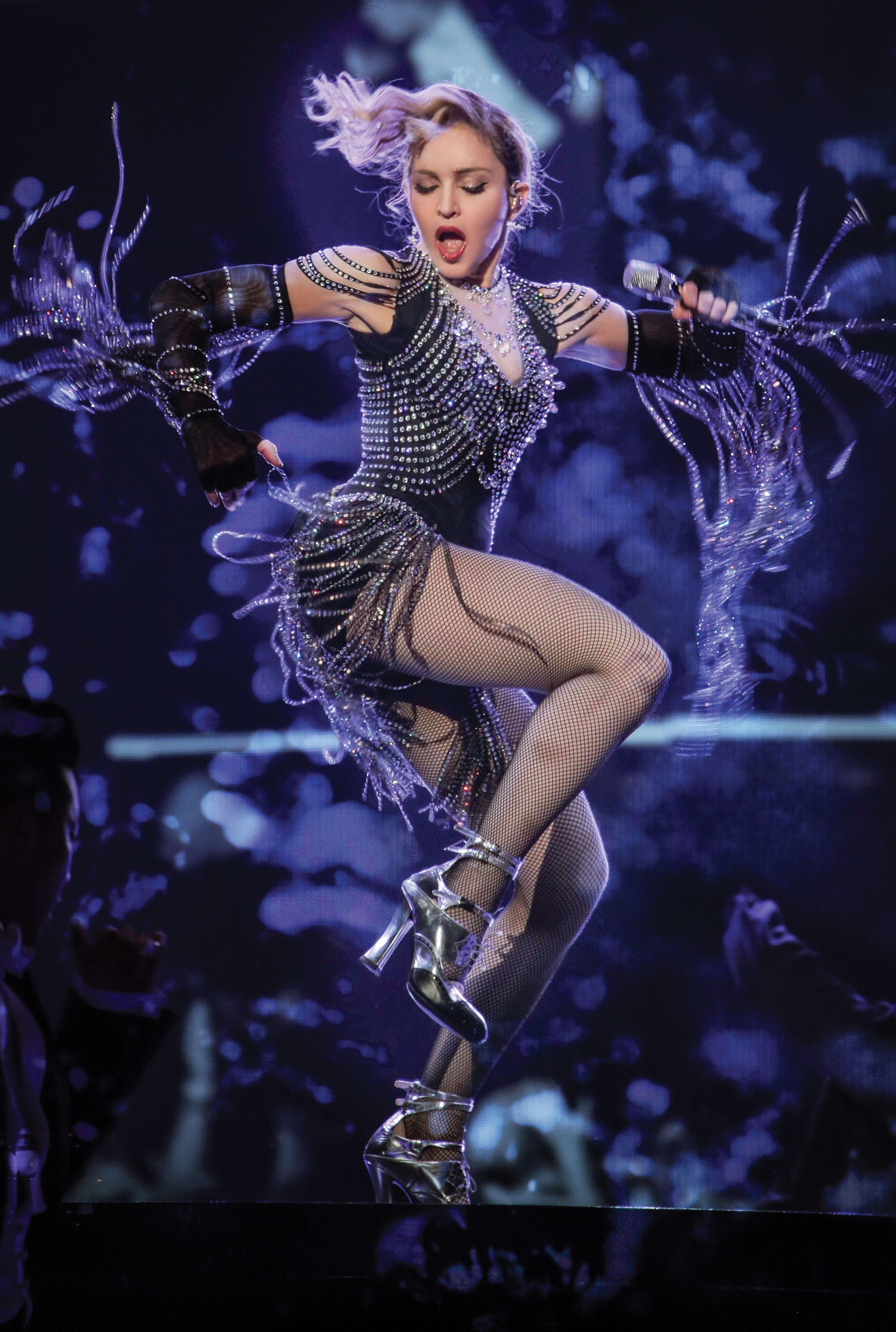 3700x5500 Madonna: Rebel Heart Tour (2016)