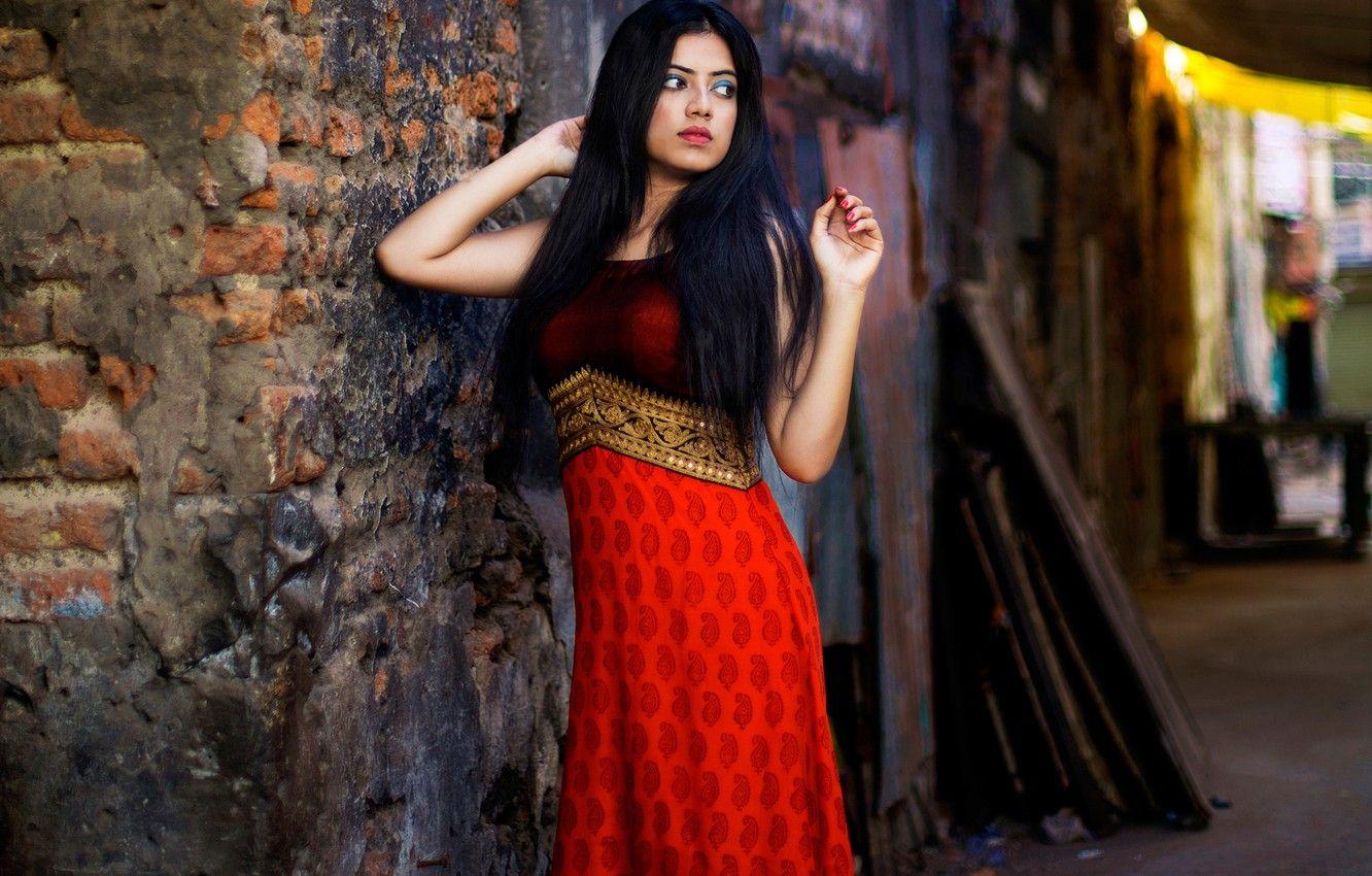1332x850 Wallpaper girl, eyes, beautiful, model, beauty, pose, indian, red dress, makeup image for desktop, section девушки