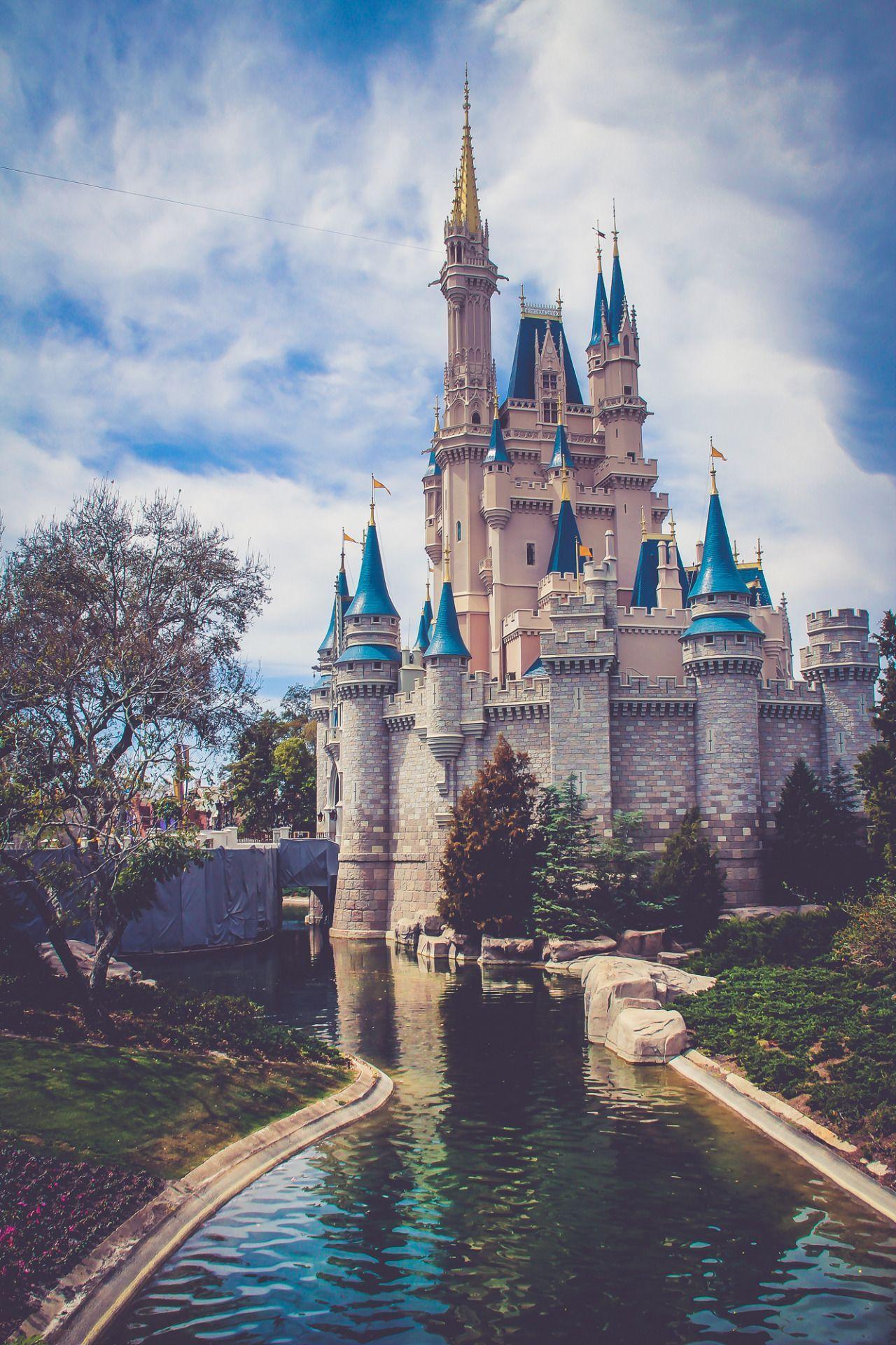 1280x1920 Hogwarts Disney Castle iPhone Wallpaper
