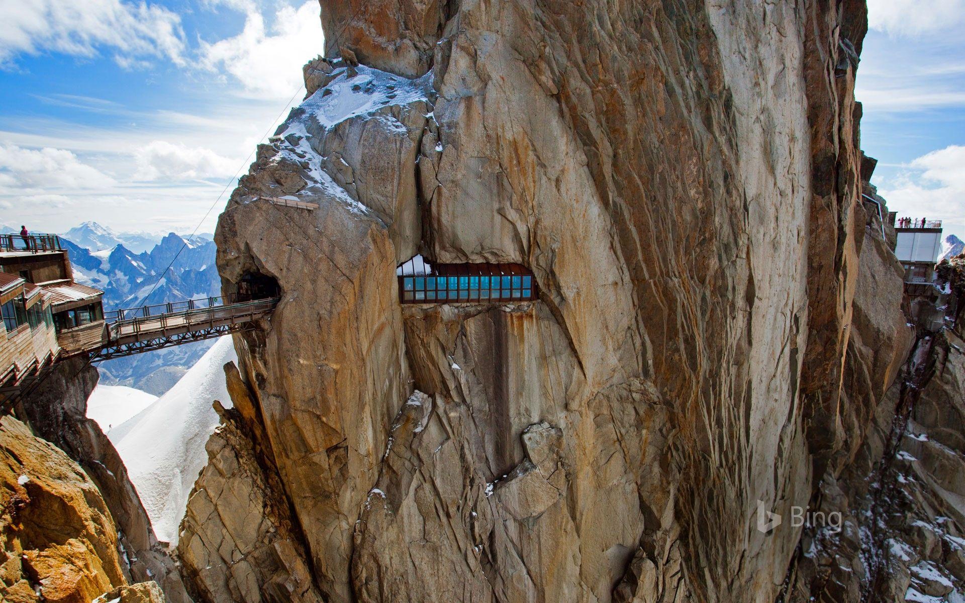 1920x1200 A walkway through a mountain peak in Chamonix, France