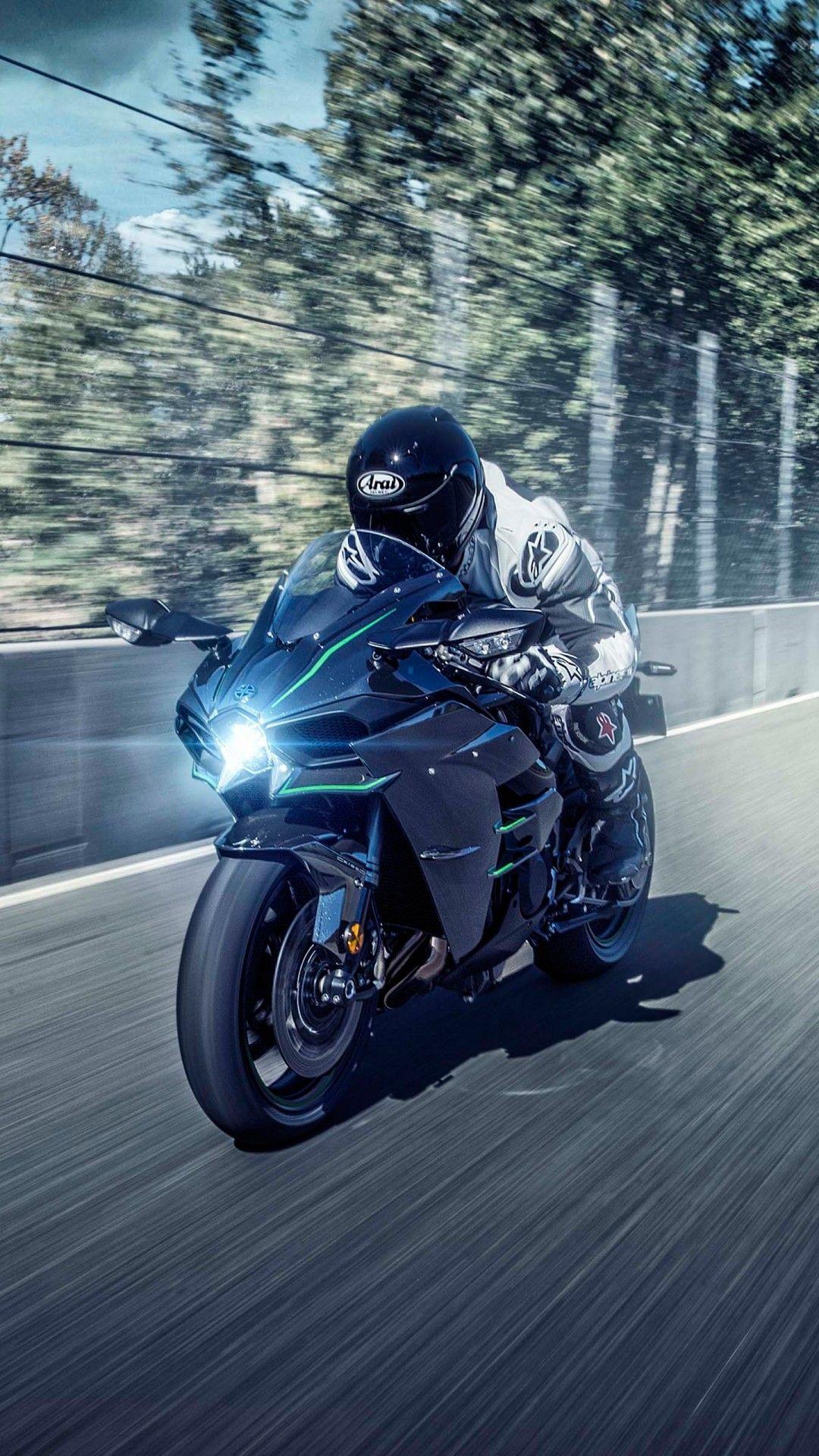 1080x1920 Kawasaki Ninja H2 4K Wallpaper