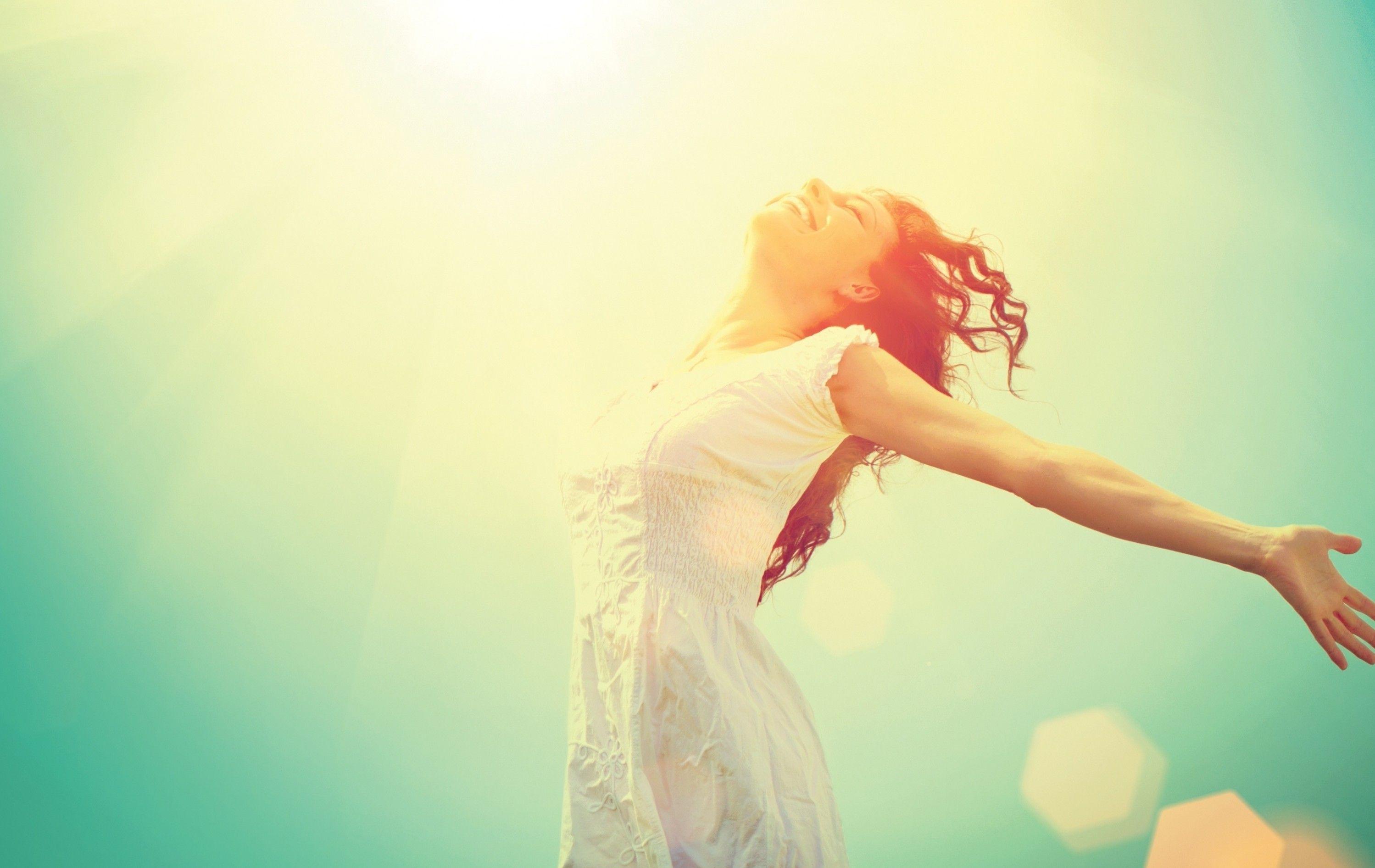 Happy Woman Wallpapers - Top Free Happy Woman Backgrounds - WallpaperAccess