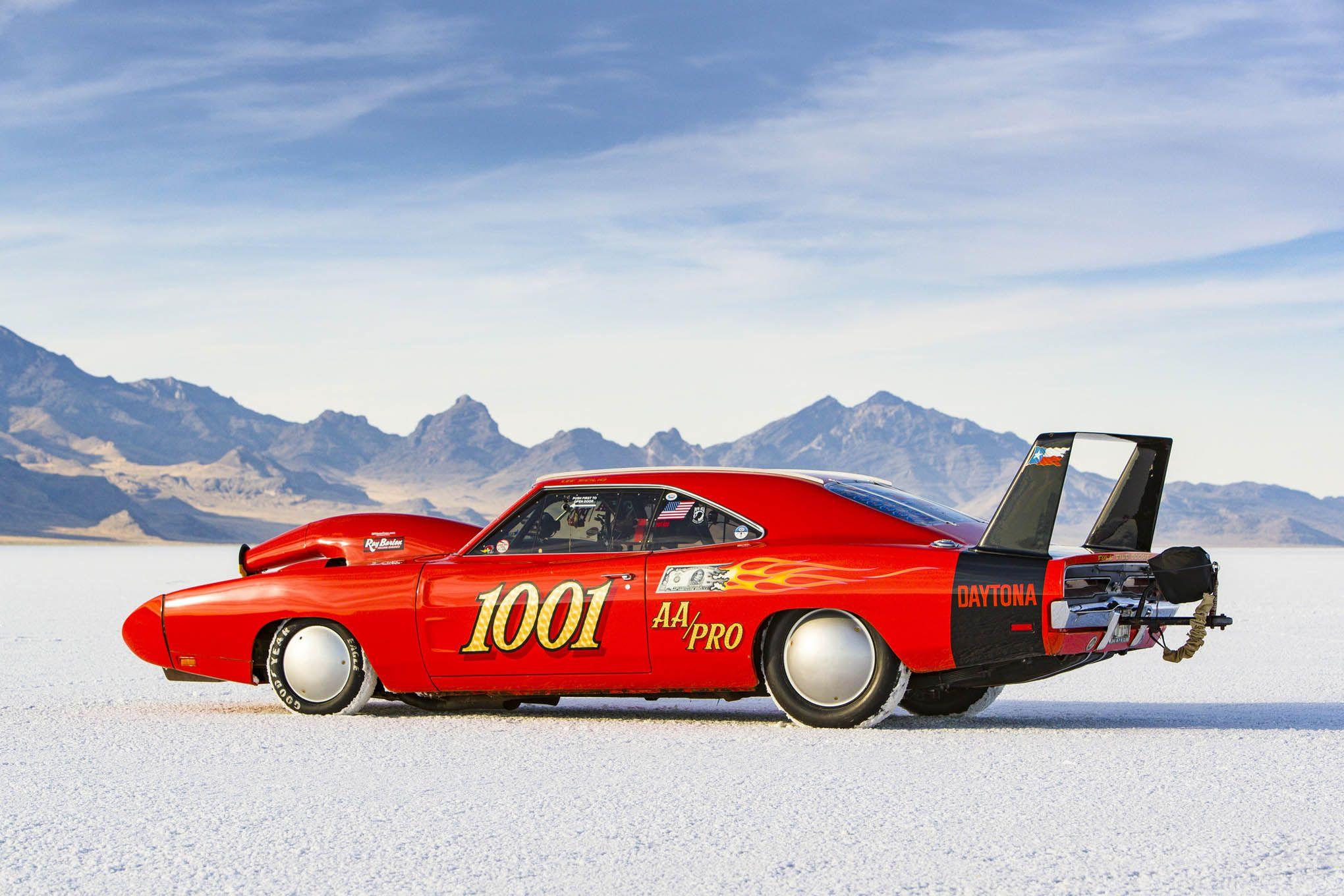 2040x1360 Dodge Charger Daytona Muscle Car Race Car Mopar Wallpaper:2040x1360
