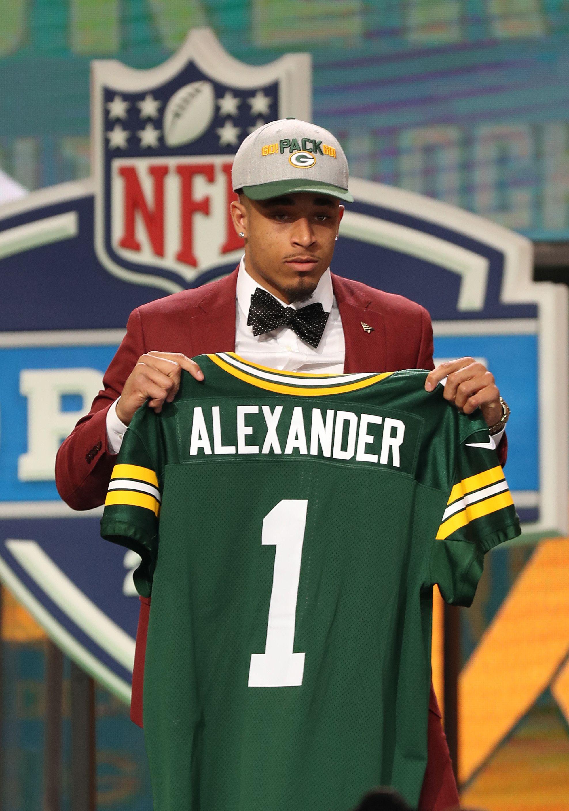 1976x2817 Packers Sign CB Jaire Alexander