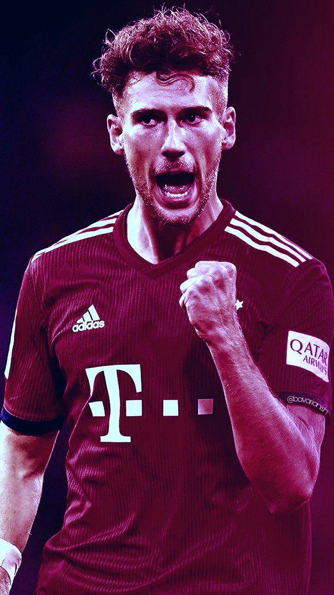 675x1200 Sarah Goretzka wallpaper ×