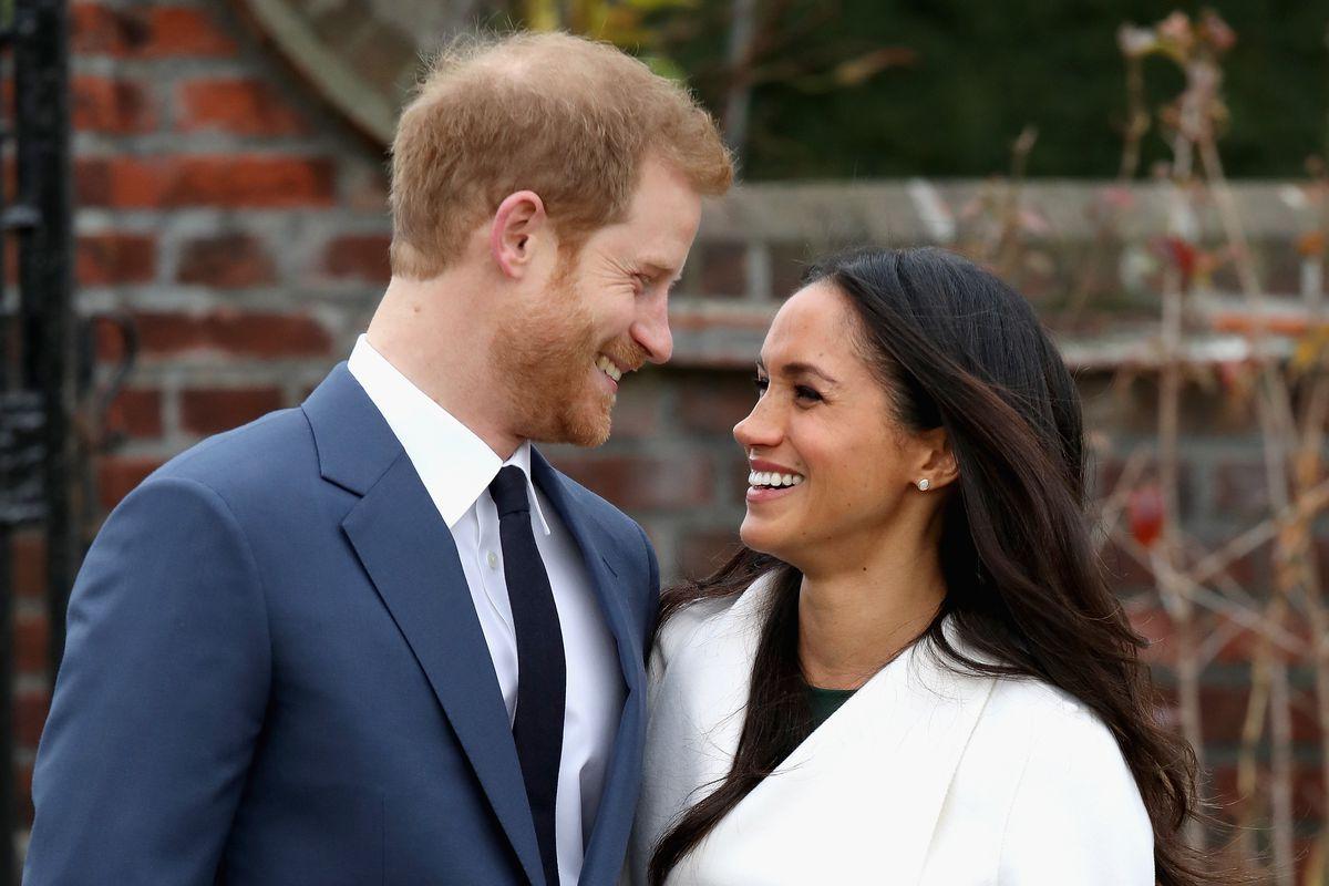 1200x800 Harry And Meghan: A Royal Romance Wallpaper