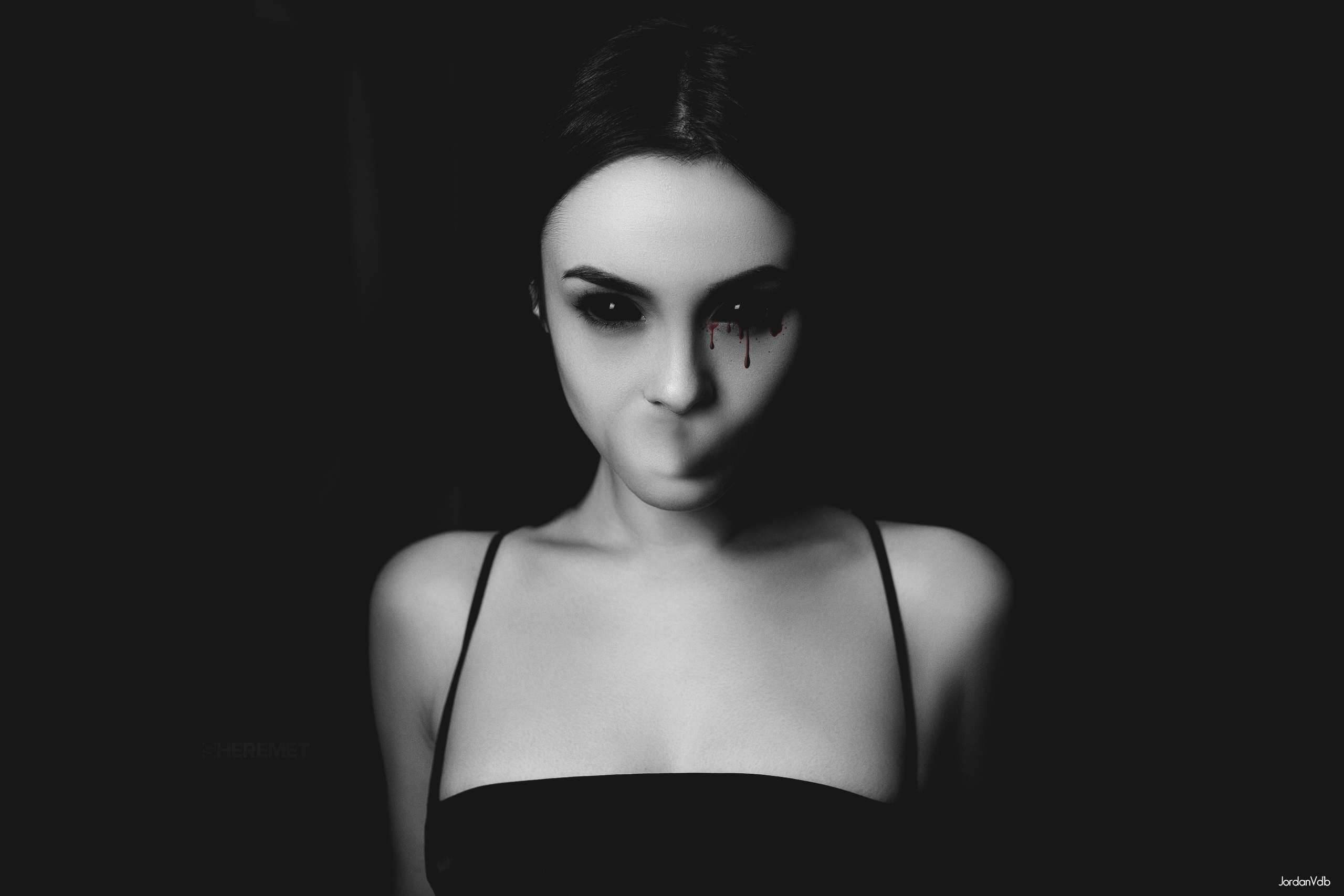 2560x1708 Women Horror Photo Manipulation Bleeding Eyes Simple Background Dark Eyes Wallpaper:2560x1708