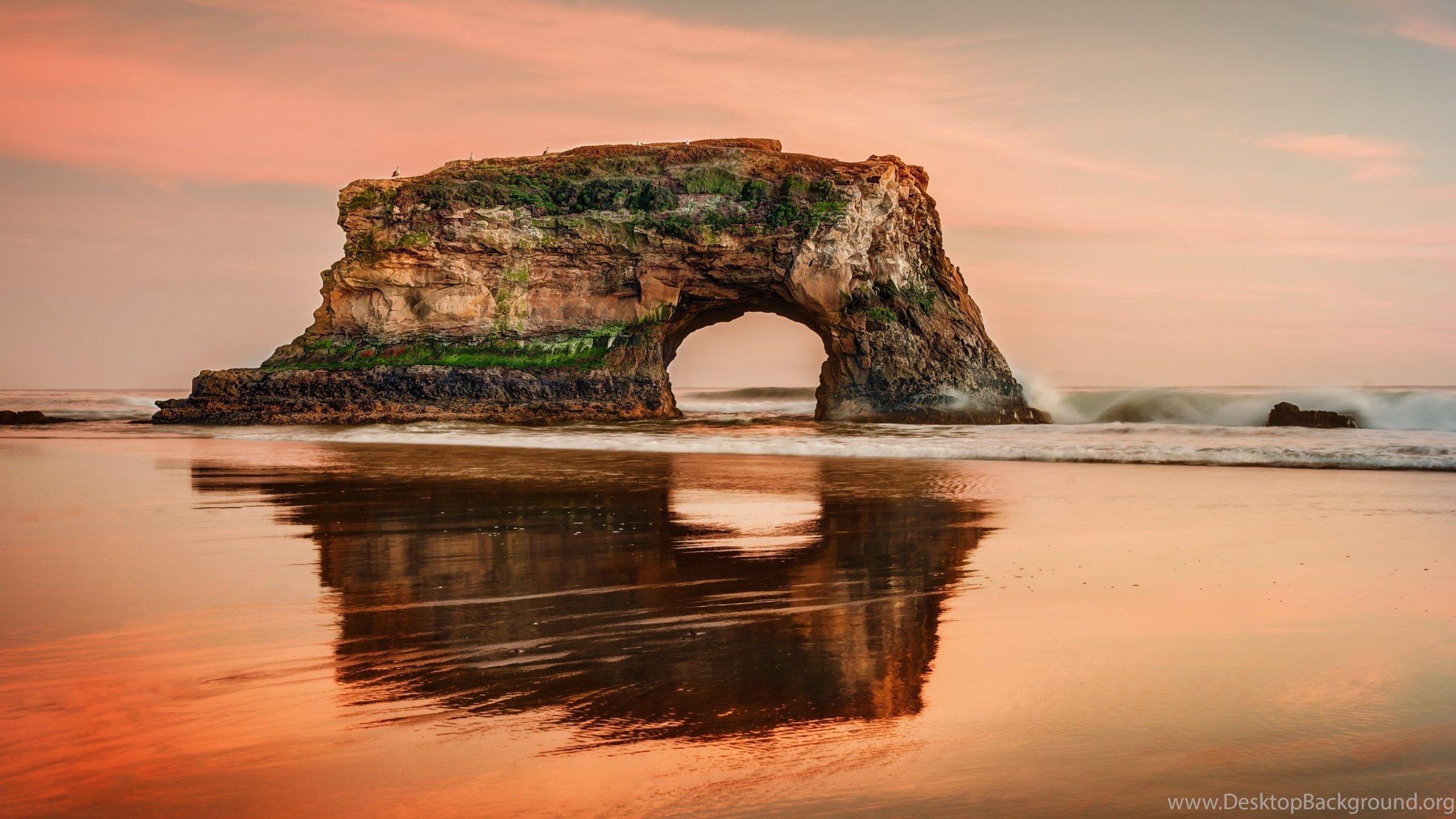 2560x1440 NATURAL BRIDGE BEACH SANTA CRUZ USA .