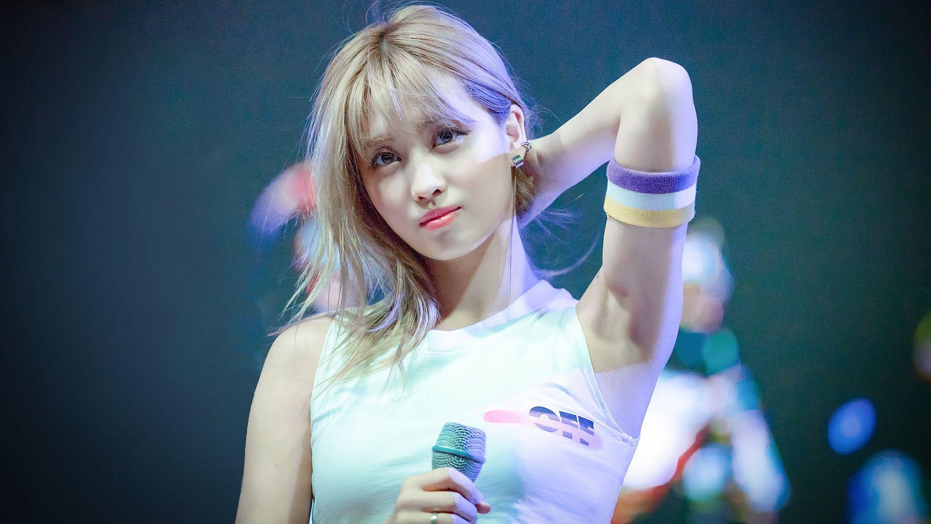1920x1080 Momo Twice Desktop Wallpaper .