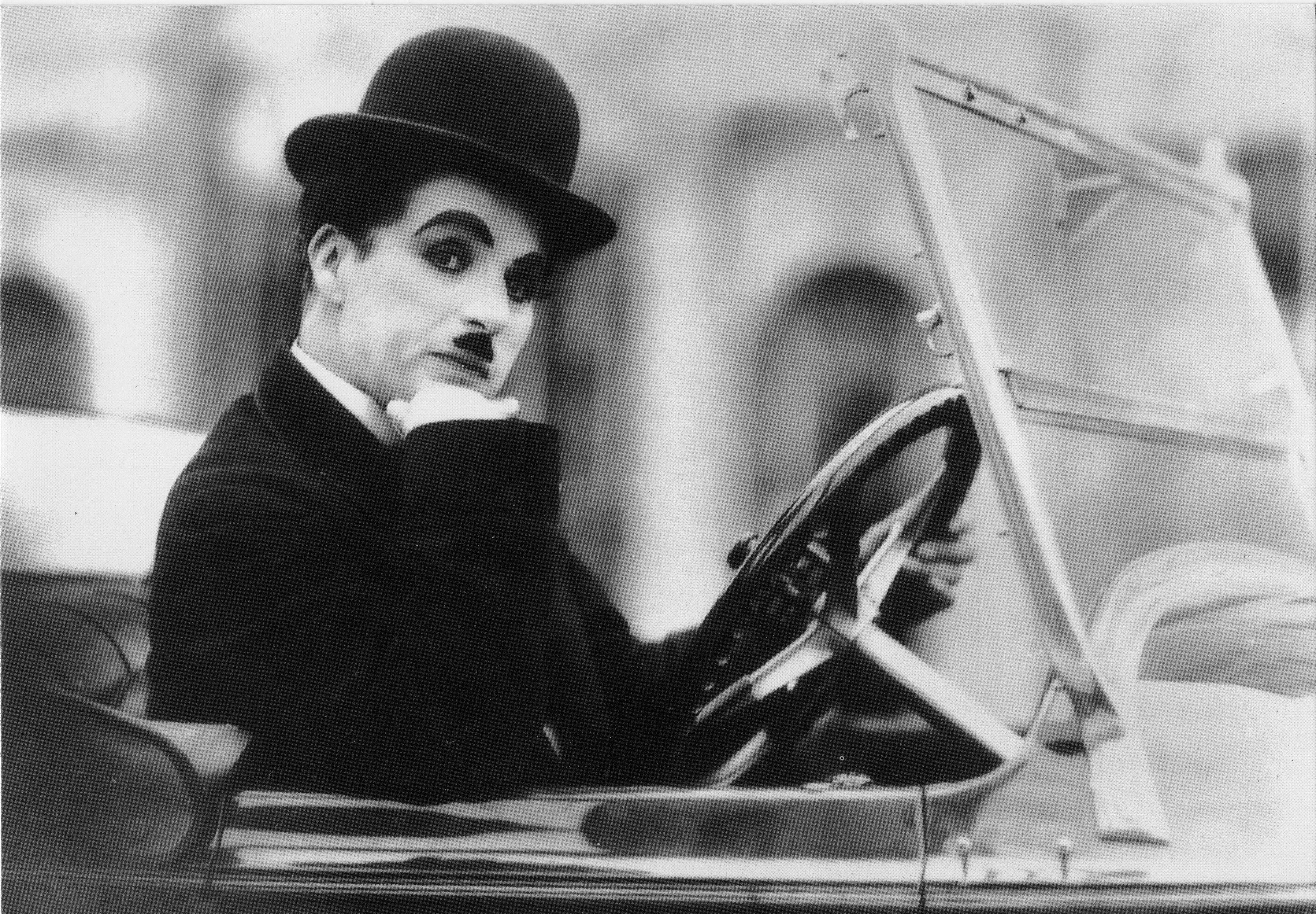3593x2494 Charlie Chaplin HD