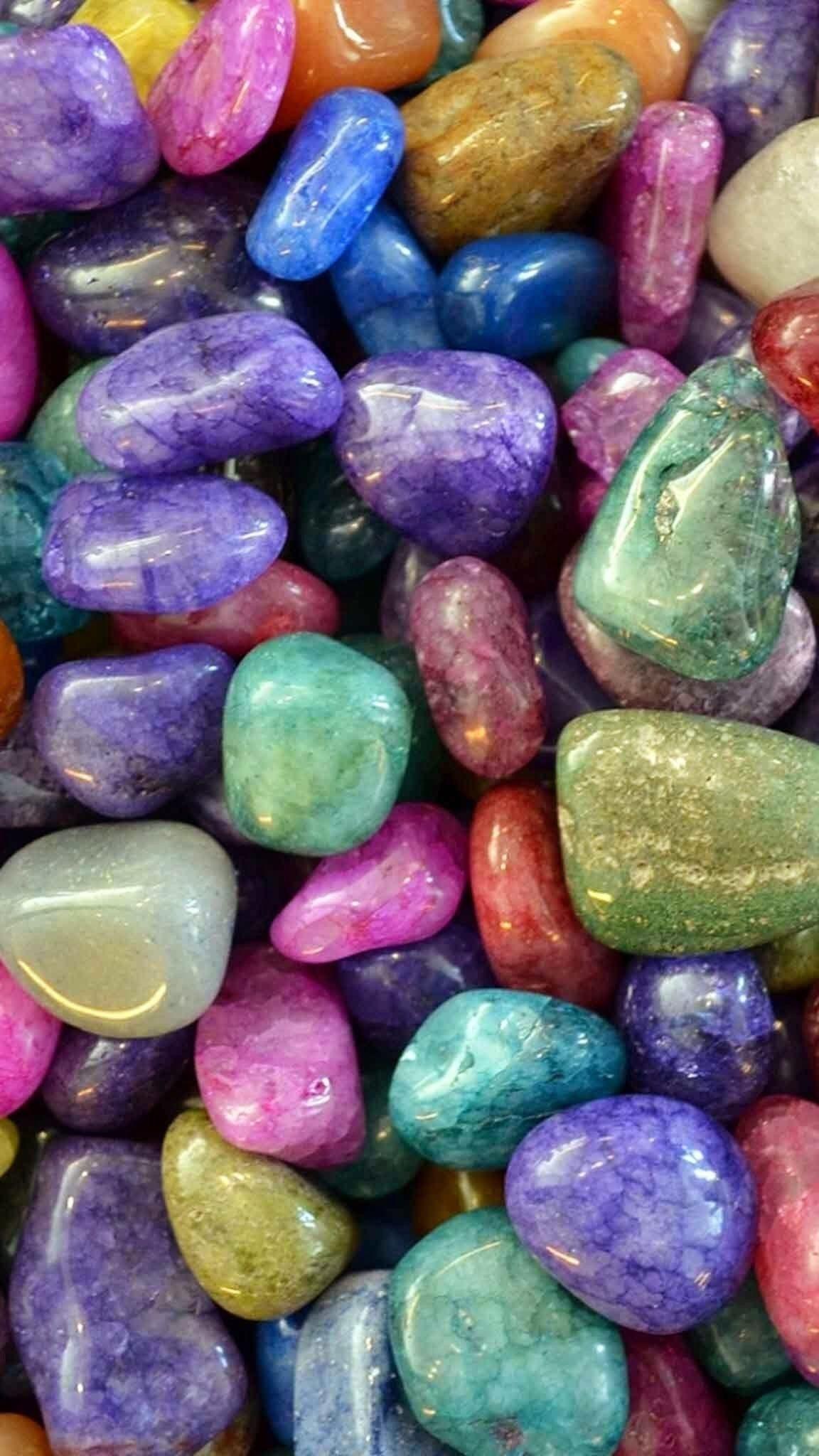 Stone телефон. Красивые камушки. Разноцветные камни. Разноцветные камушки. Многоцветный камень.