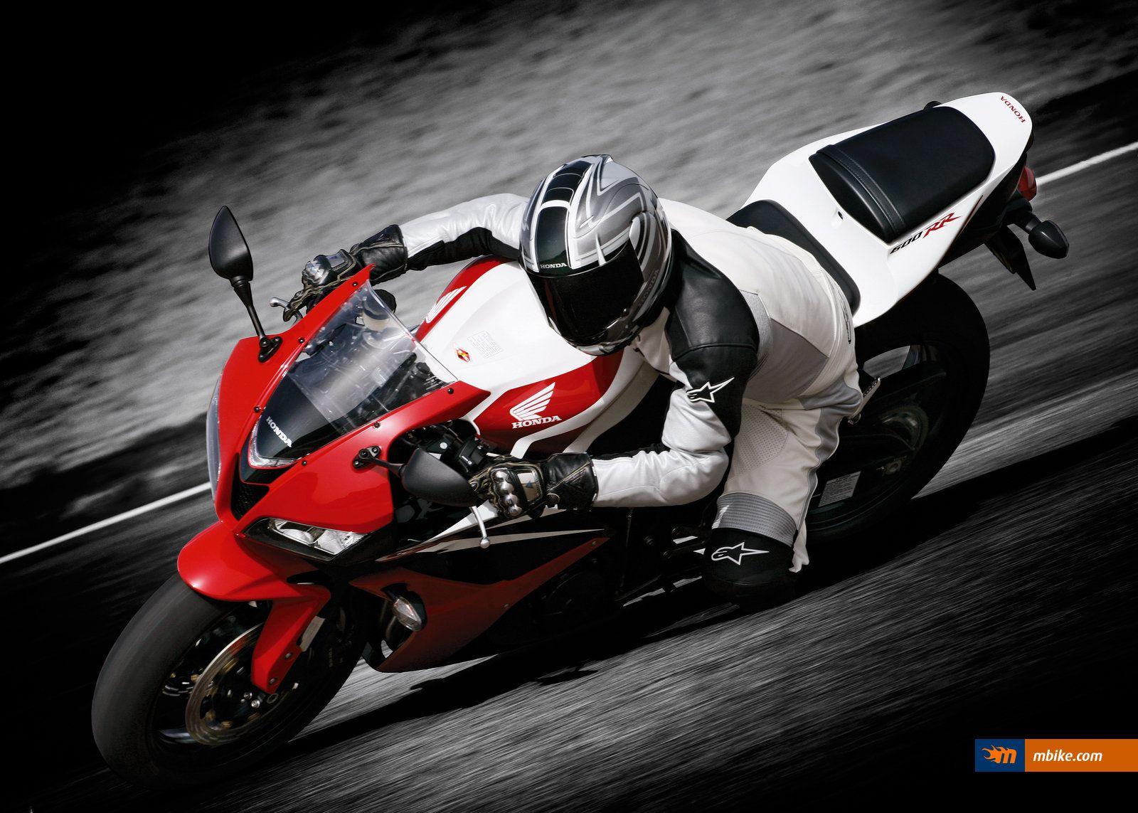 1600x1143 Honda CBR 600 RR Wallpaper.