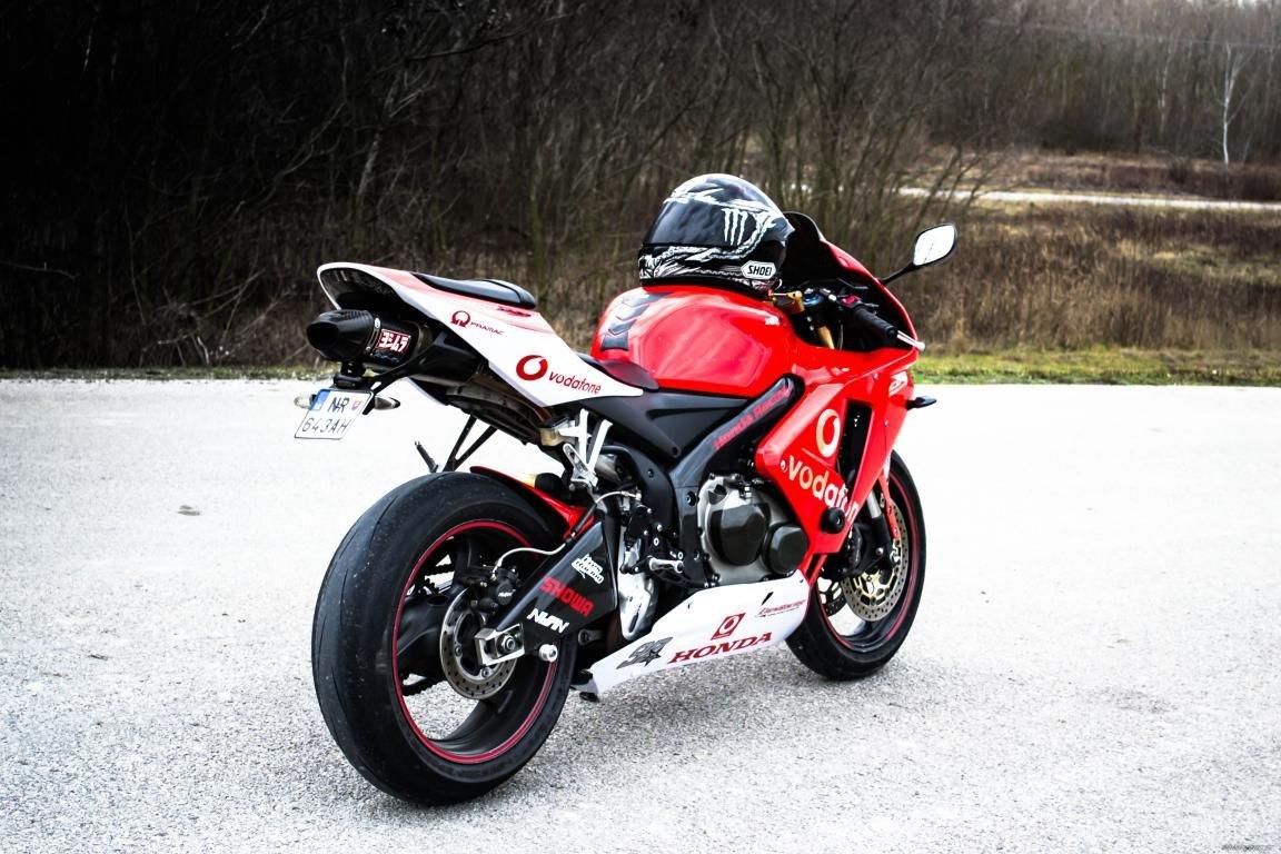1152x768 Honda CBR600RR wallpaper